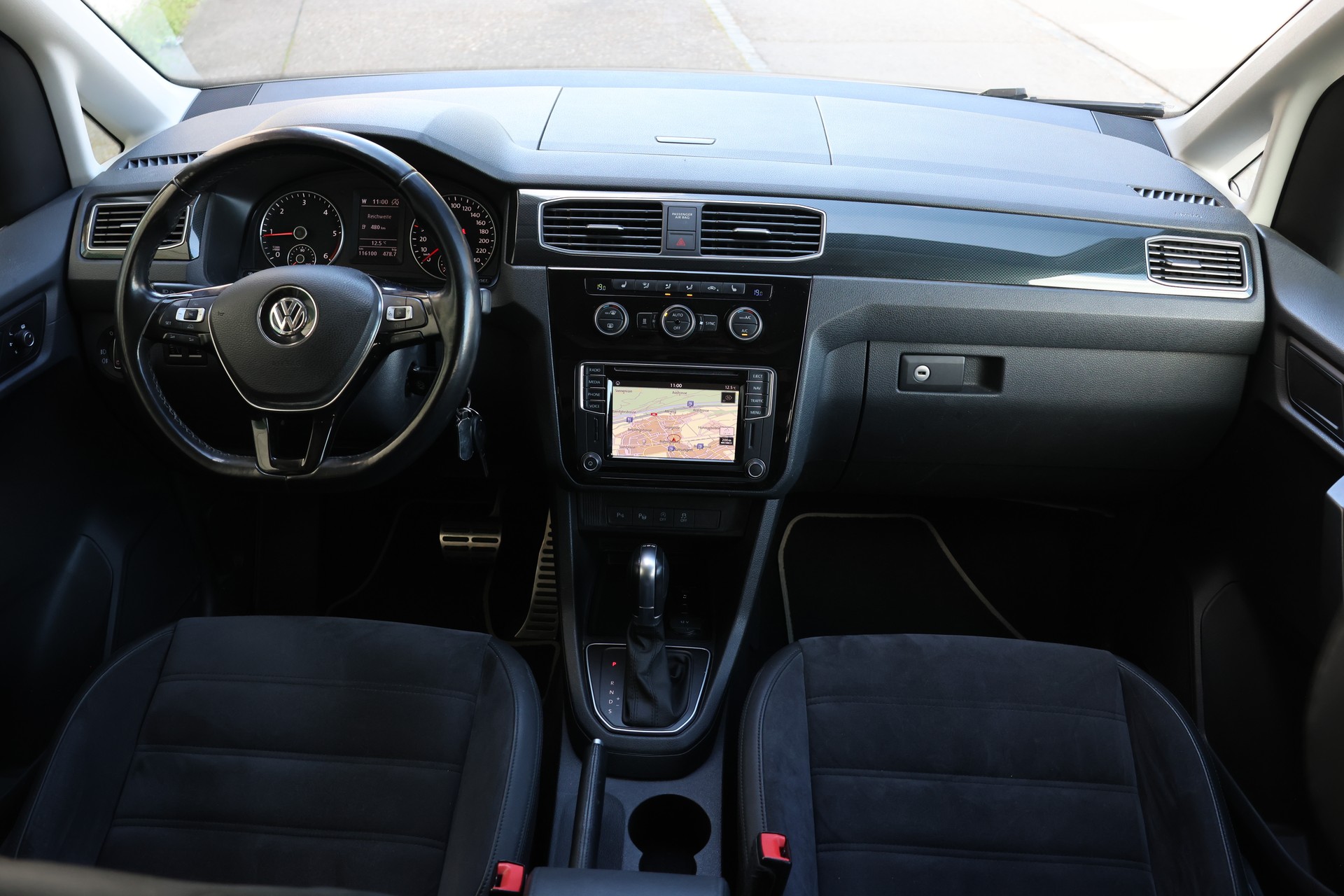 VW Caddy Maxi 2.0 TDI Highline 4Motion DSG-image-15