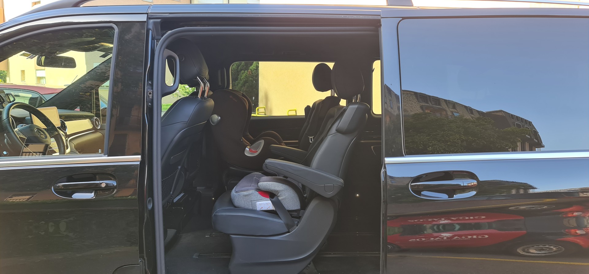 MERCEDES-BENZ V 300 d Avantgarde lang 4matic-image-4
