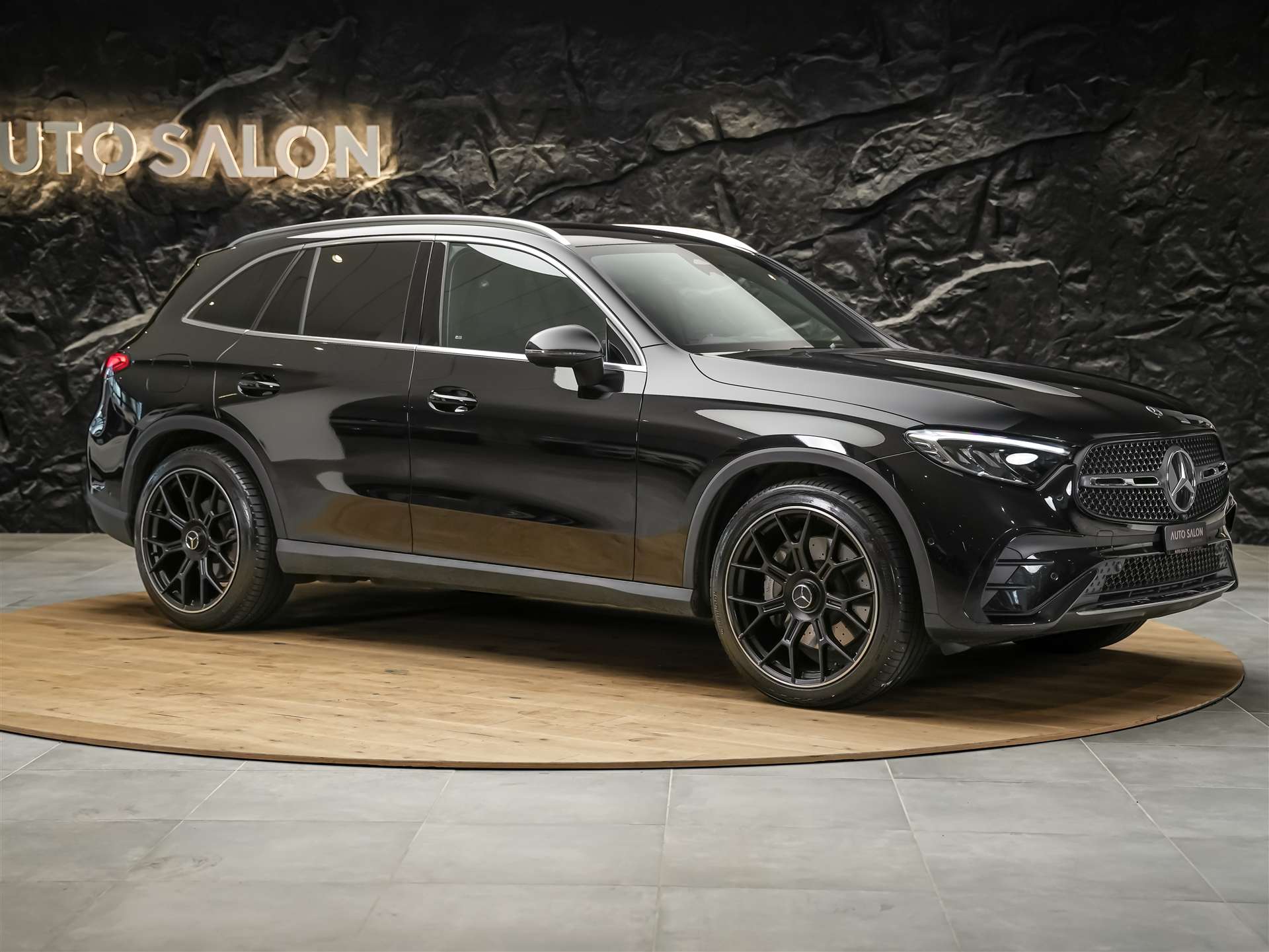 MERCEDES-BENZ GLC 300 d 4Matic AMG Line 9G-Tronic *21" Felgen*El. Sitze mit Memory*Abstandsregler*-image-6