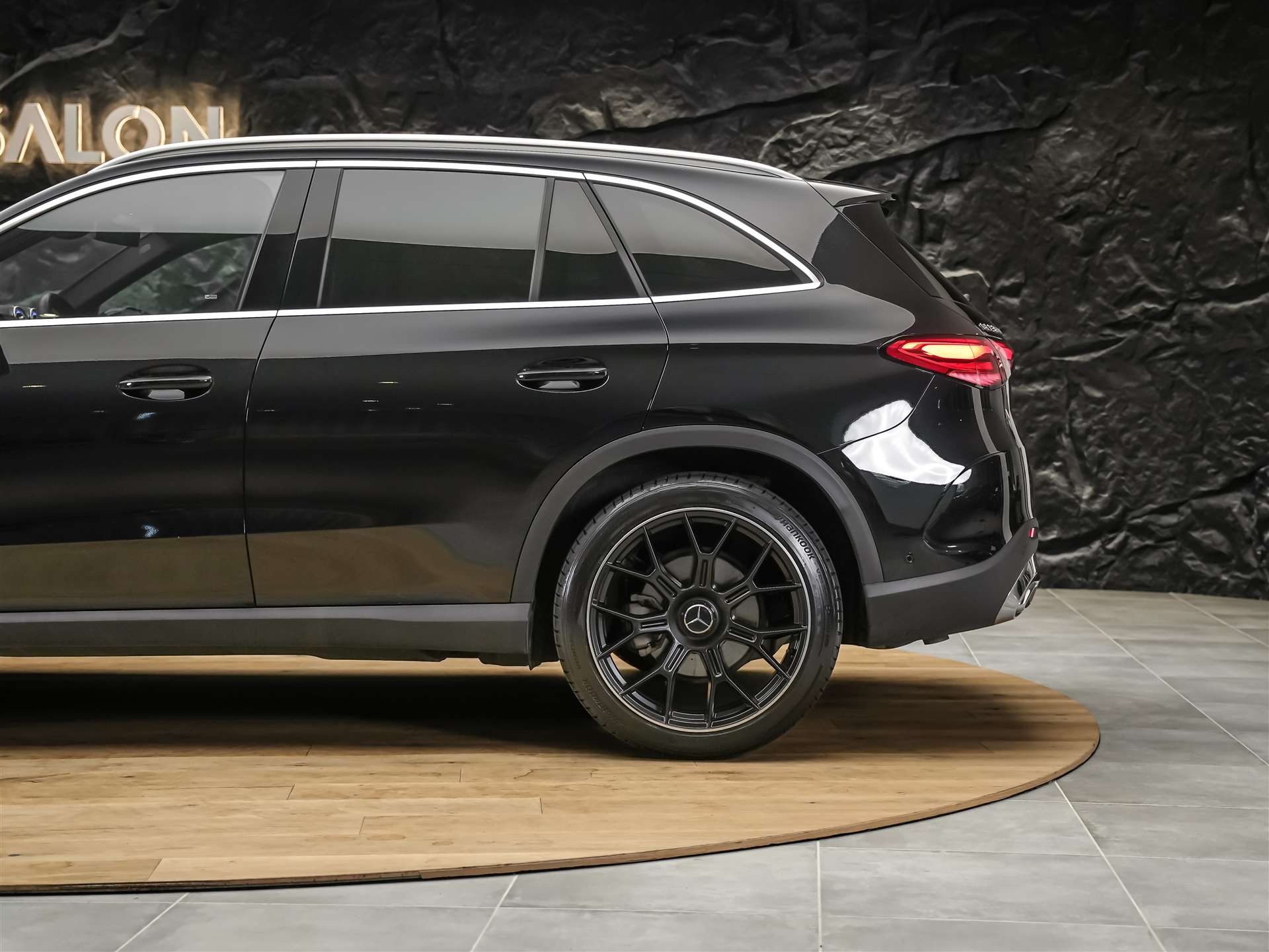 MERCEDES-BENZ GLC 300 d 4Matic AMG Line 9G-Tronic *21" Felgen*El. Sitze mit Memory*Abstandsregler*-image-16