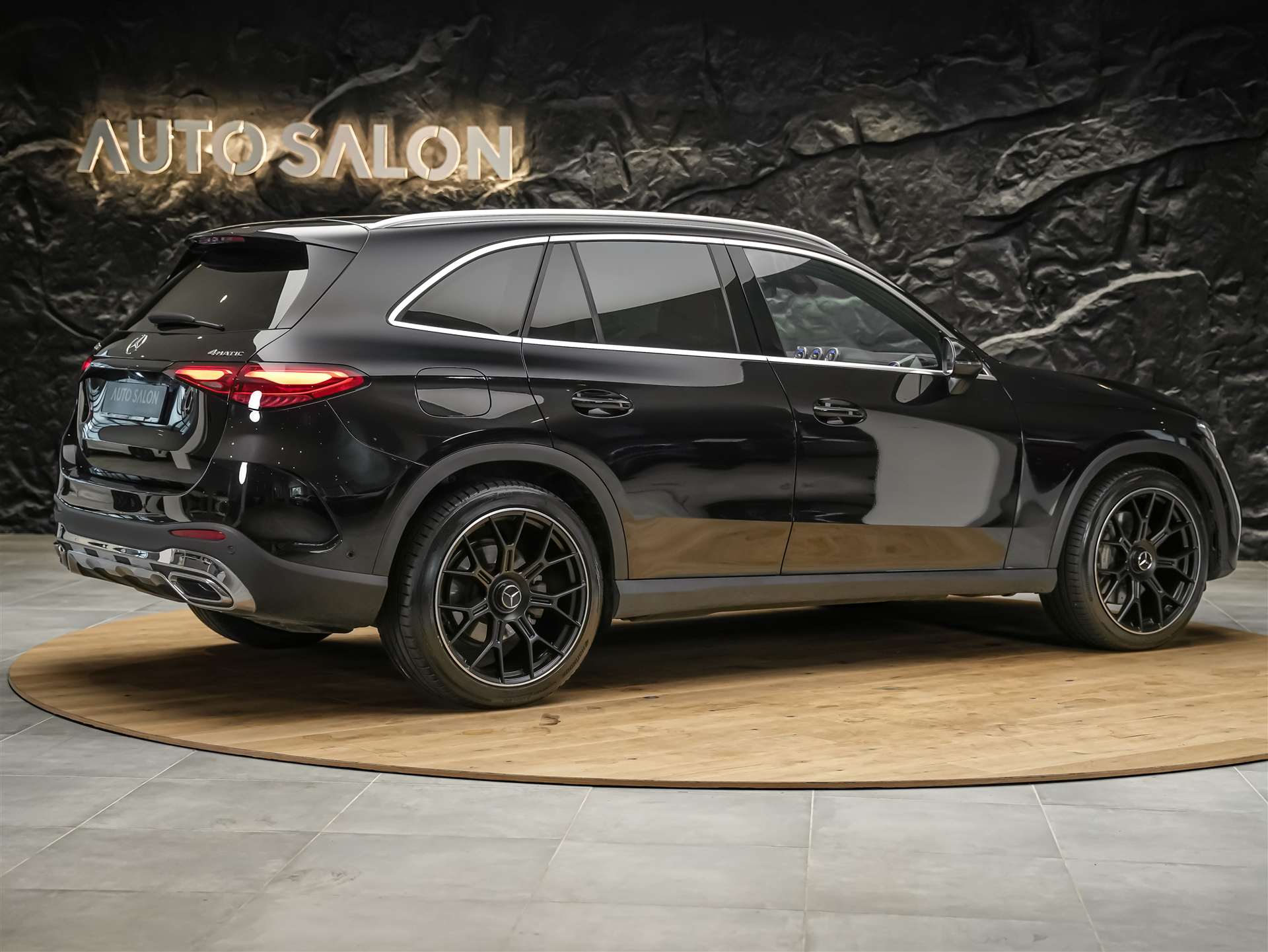 MERCEDES-BENZ GLC 300 d 4Matic AMG Line 9G-Tronic *21" Felgen*El. Sitze mit Memory*Abstandsregler*-image-5