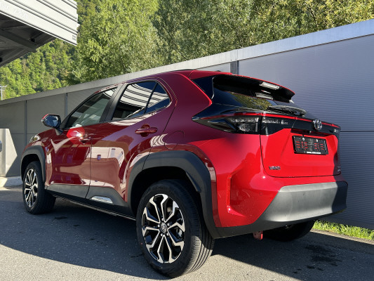 TOYOTA Yaris Cross 1.5 Trend AWD-image-3