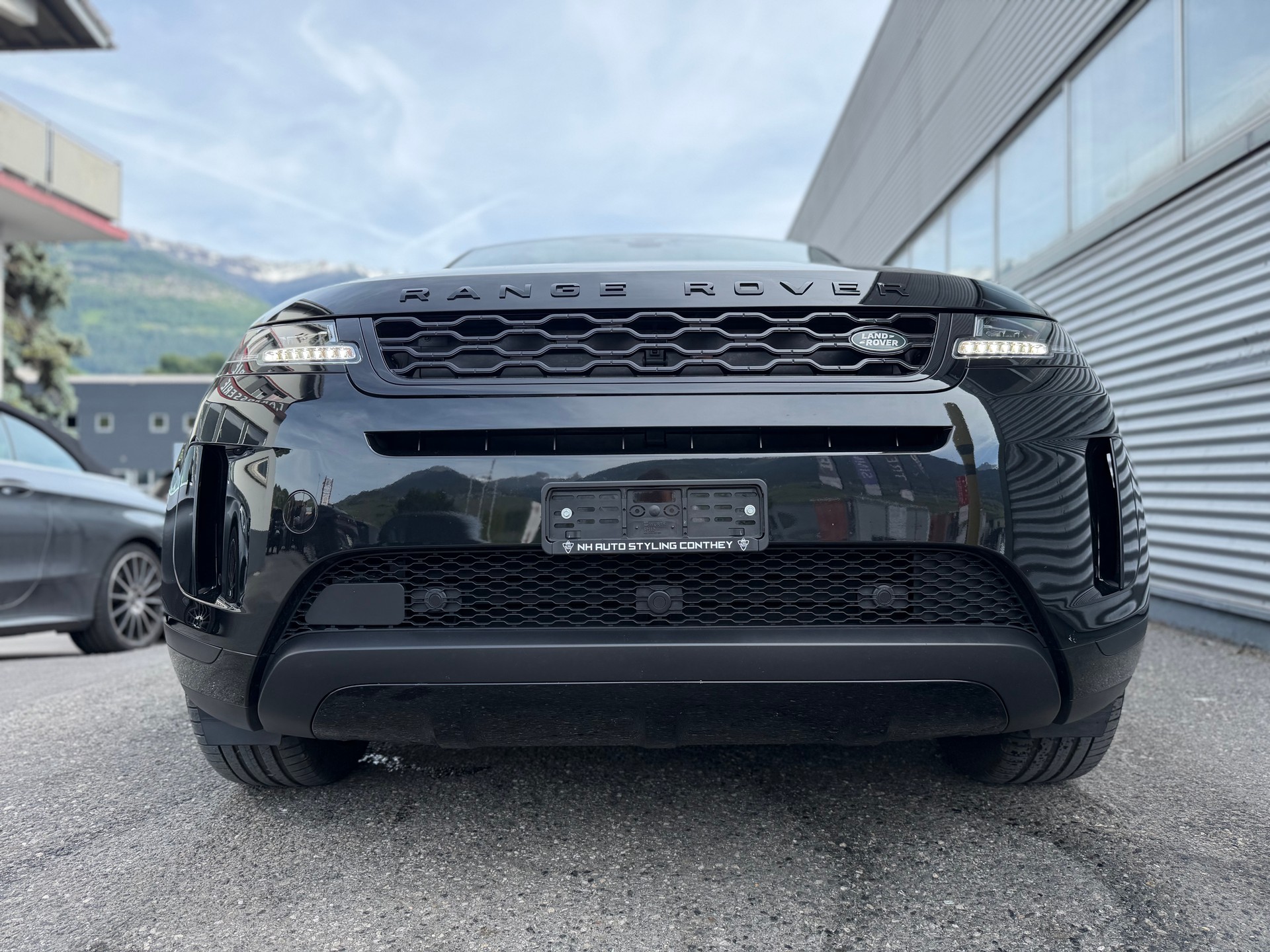 LAND ROVER Range Rover Evoque P 250 HSE AT9-image-1