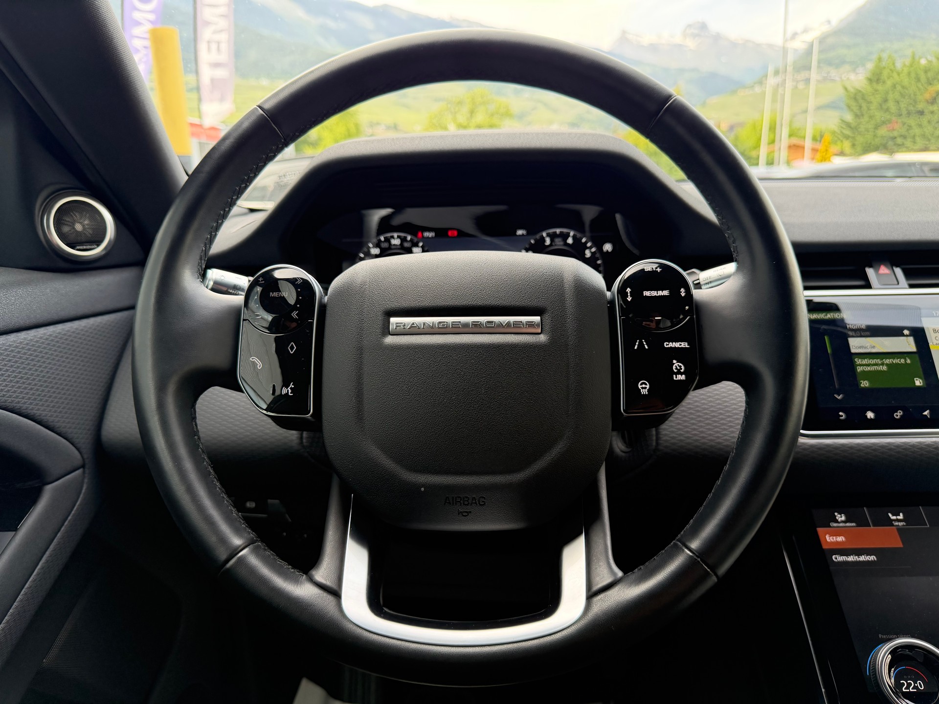 LAND ROVER Range Rover Evoque P 250 HSE AT9-image-9