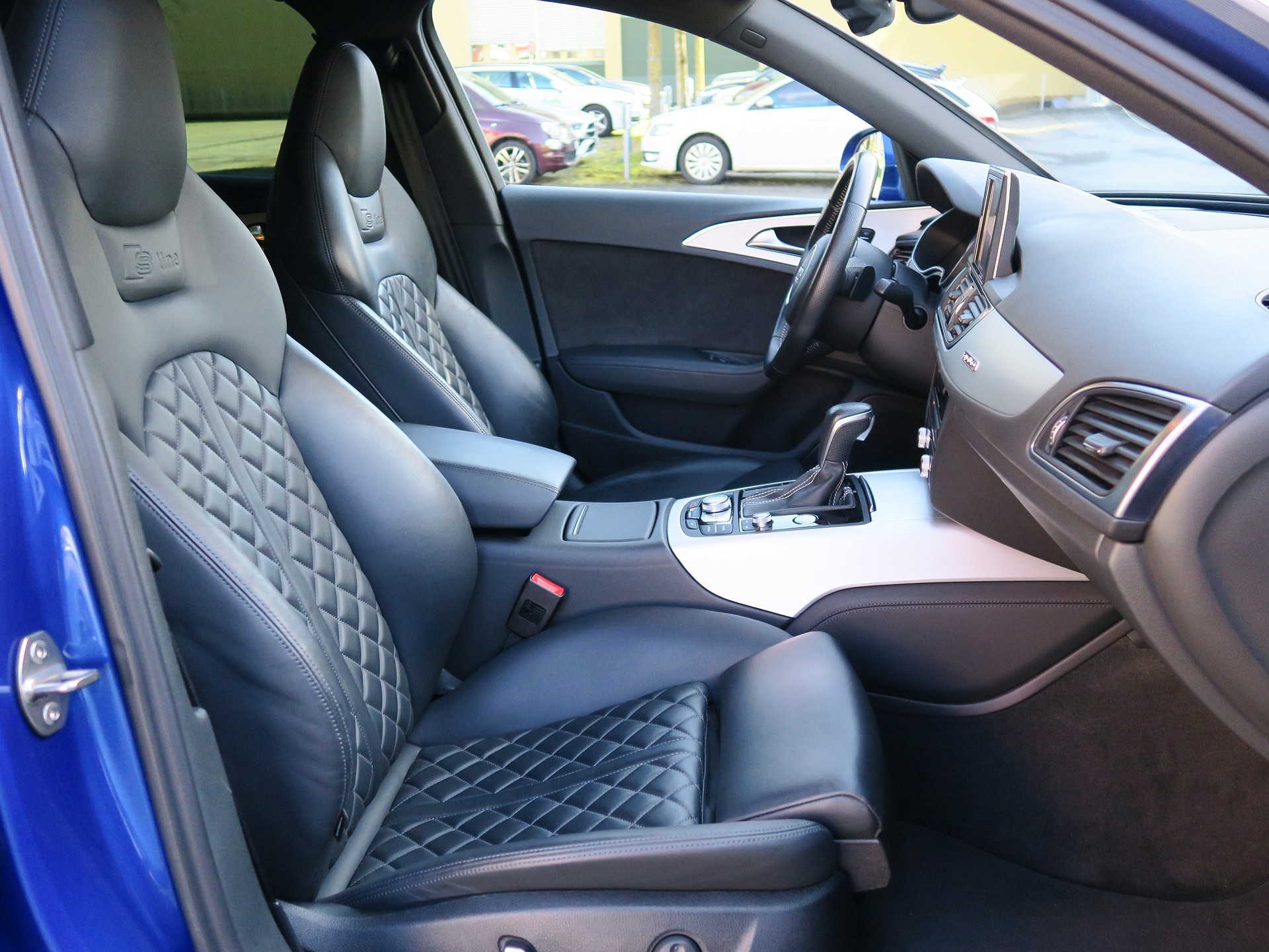 AUDI A6 Avant 3.0 BiTDI V6 quattro Competition Tiptronic-image-23