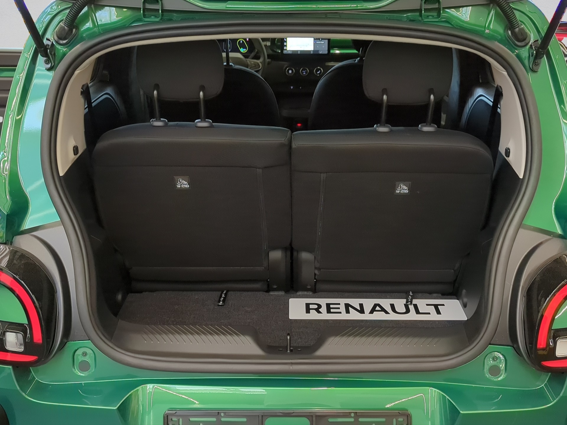 RENAULT Twingo E-Tech 27kWh Techno-image-13