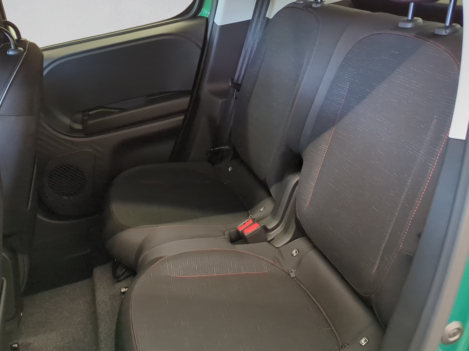 RENAULT Twingo E-Tech 27kWh Techno-image-12