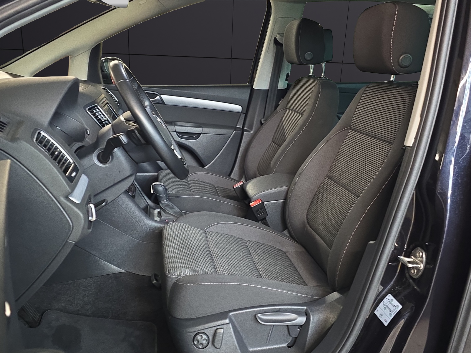 VW Sharan 1.4 TSI BlMT Comfortline DSG *Panoramadach* CH Fahrzeug-image-8