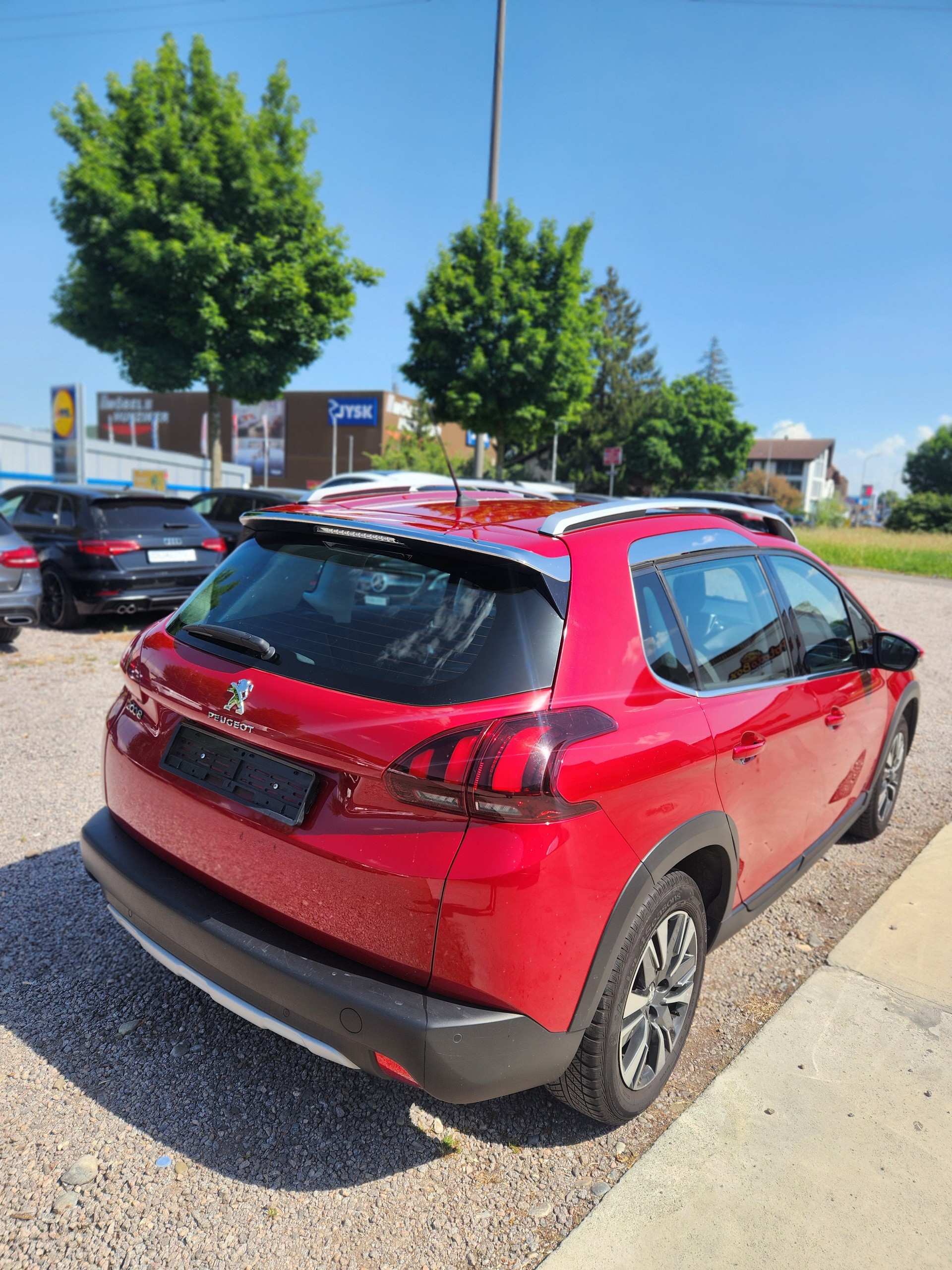 PEUGEOT 2008 1.2 PureTech GT Line EAT6-image-5
