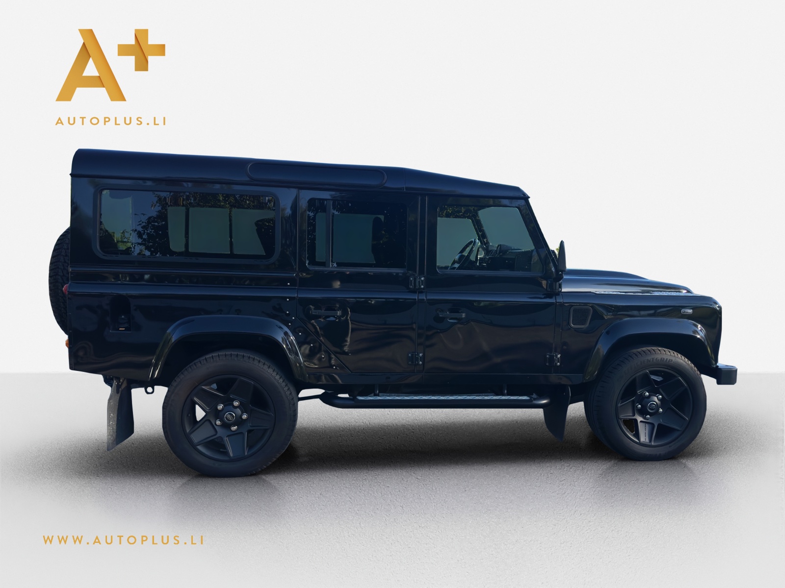 LAND ROVER LAND ROVER Defender 110 TD4 67YRS Black Pack Alloy Whee-image-6