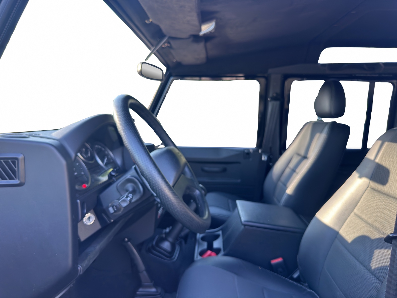 LAND ROVER LAND ROVER Defender 110 TD4 67YRS Black Pack Alloy Whee-image-15