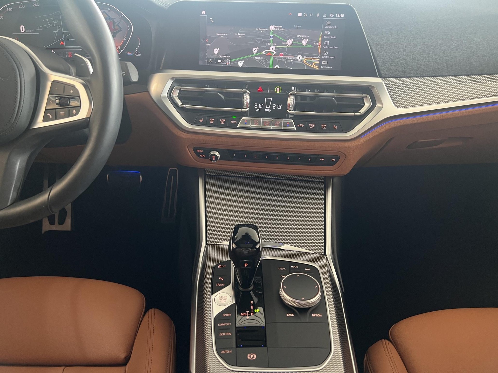 BMW 330i xDrive Touring MSport-image-15