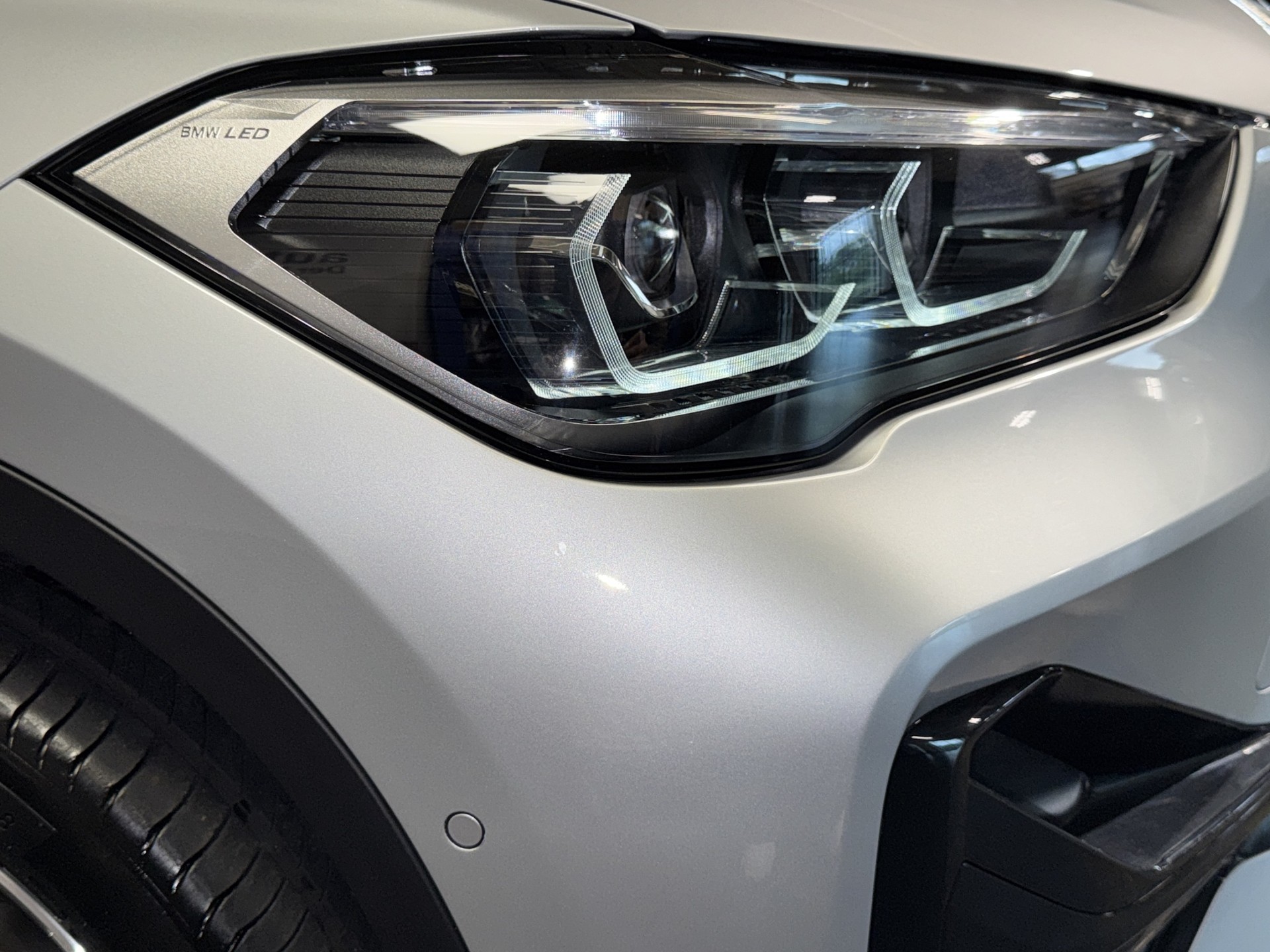 BMW X1 20i xDrive LCI Sport Line-image-6