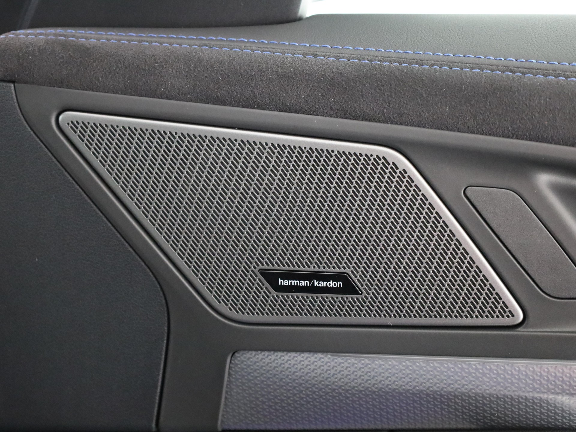 BMW X1 M35i-image-18