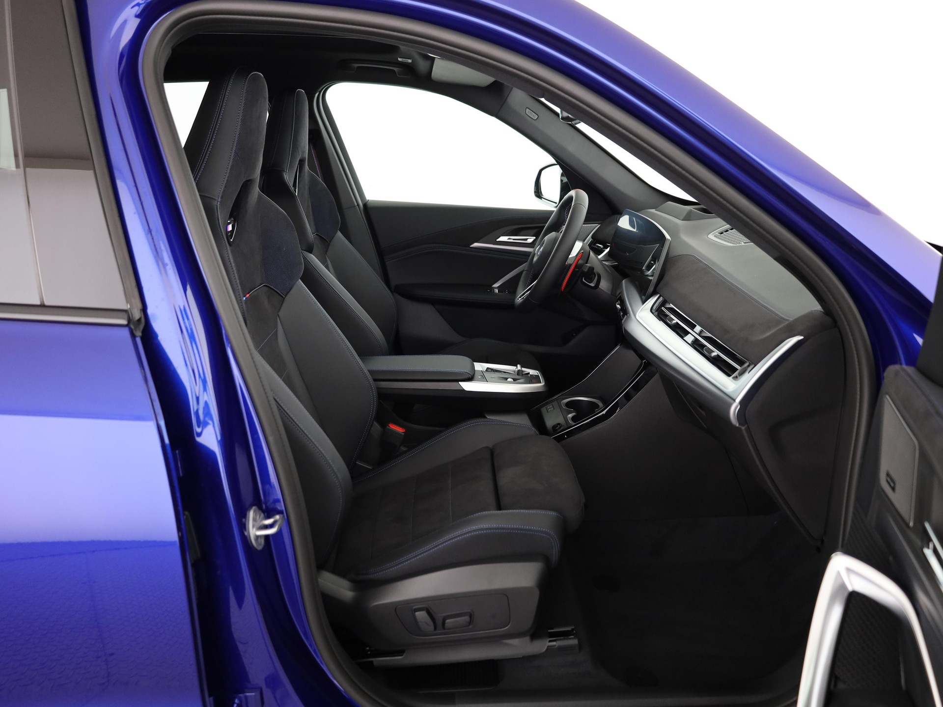 BMW X1 M35i-image-16