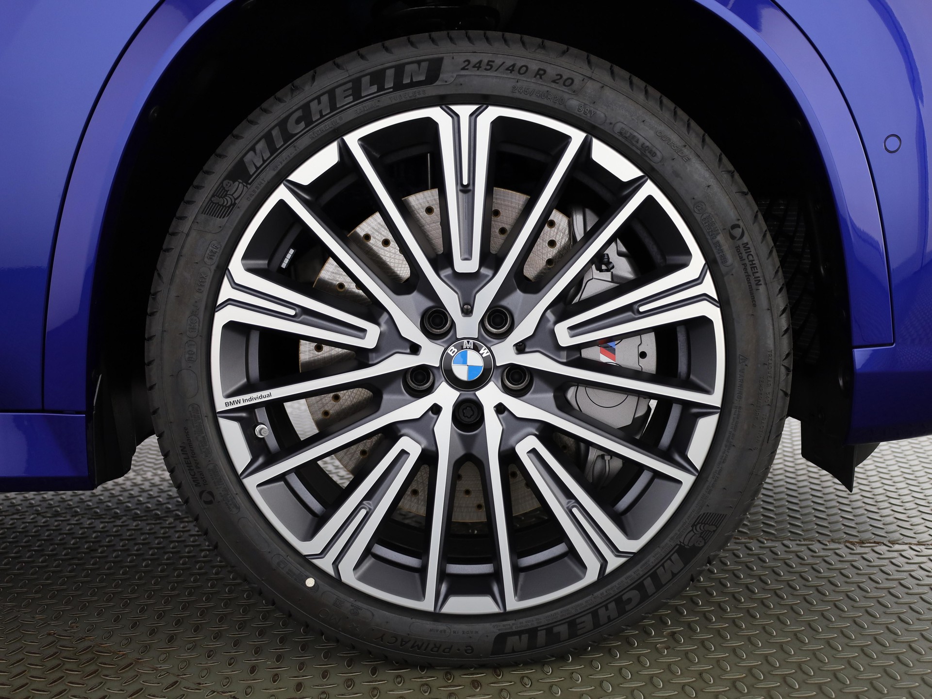 BMW X1 M35i-image-5