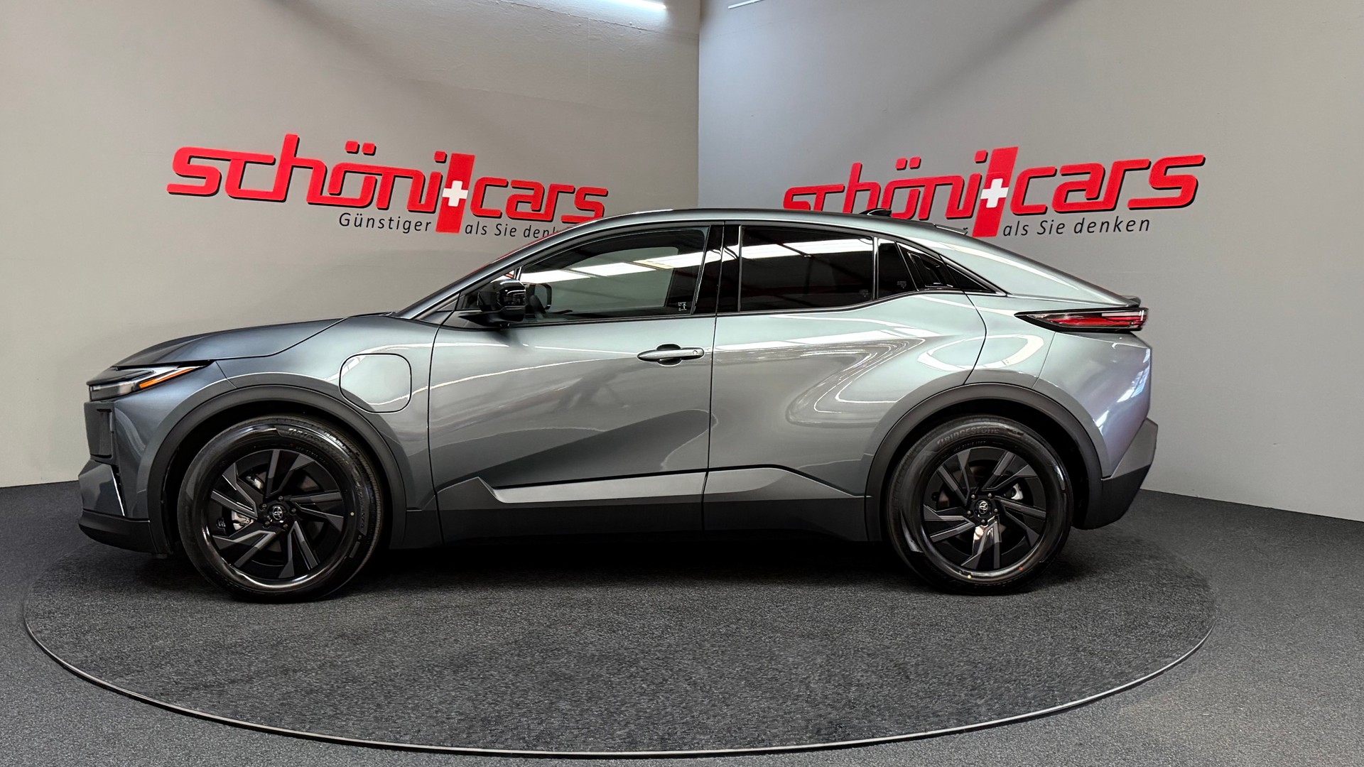 TOYOTA C-HR+ 77 kWh Style FWD-showroom-element-2