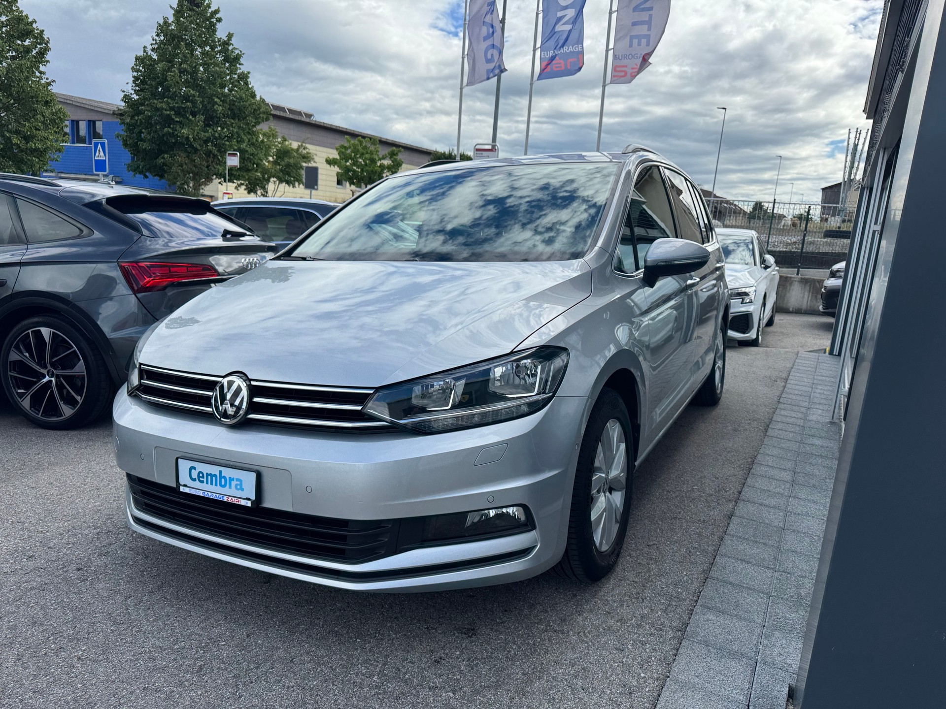 VW Touran 1.6 TDI BlueMotion Technology Comfortline DSG-image-9