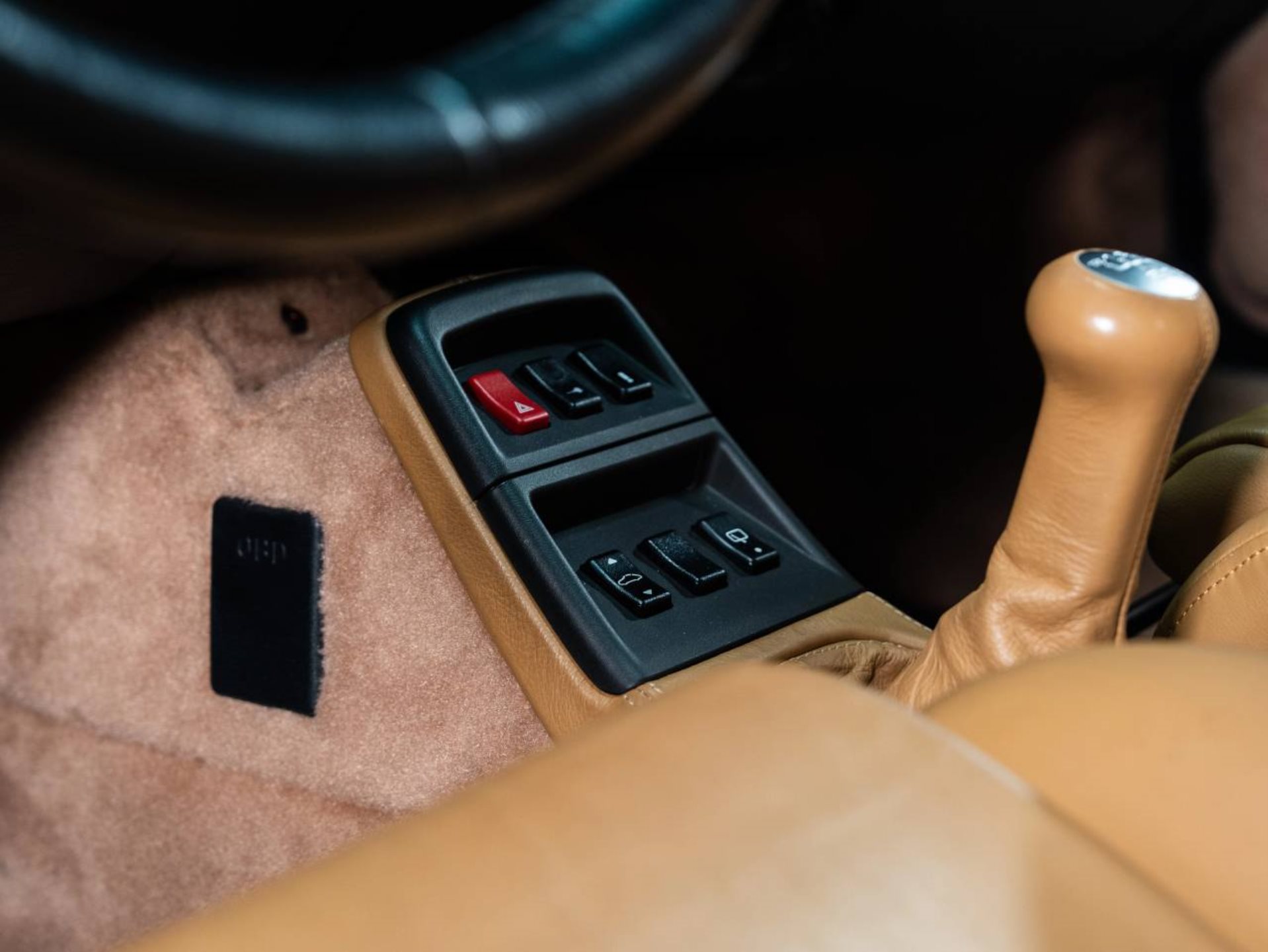 PORSCHE 911 Turbo-image-19