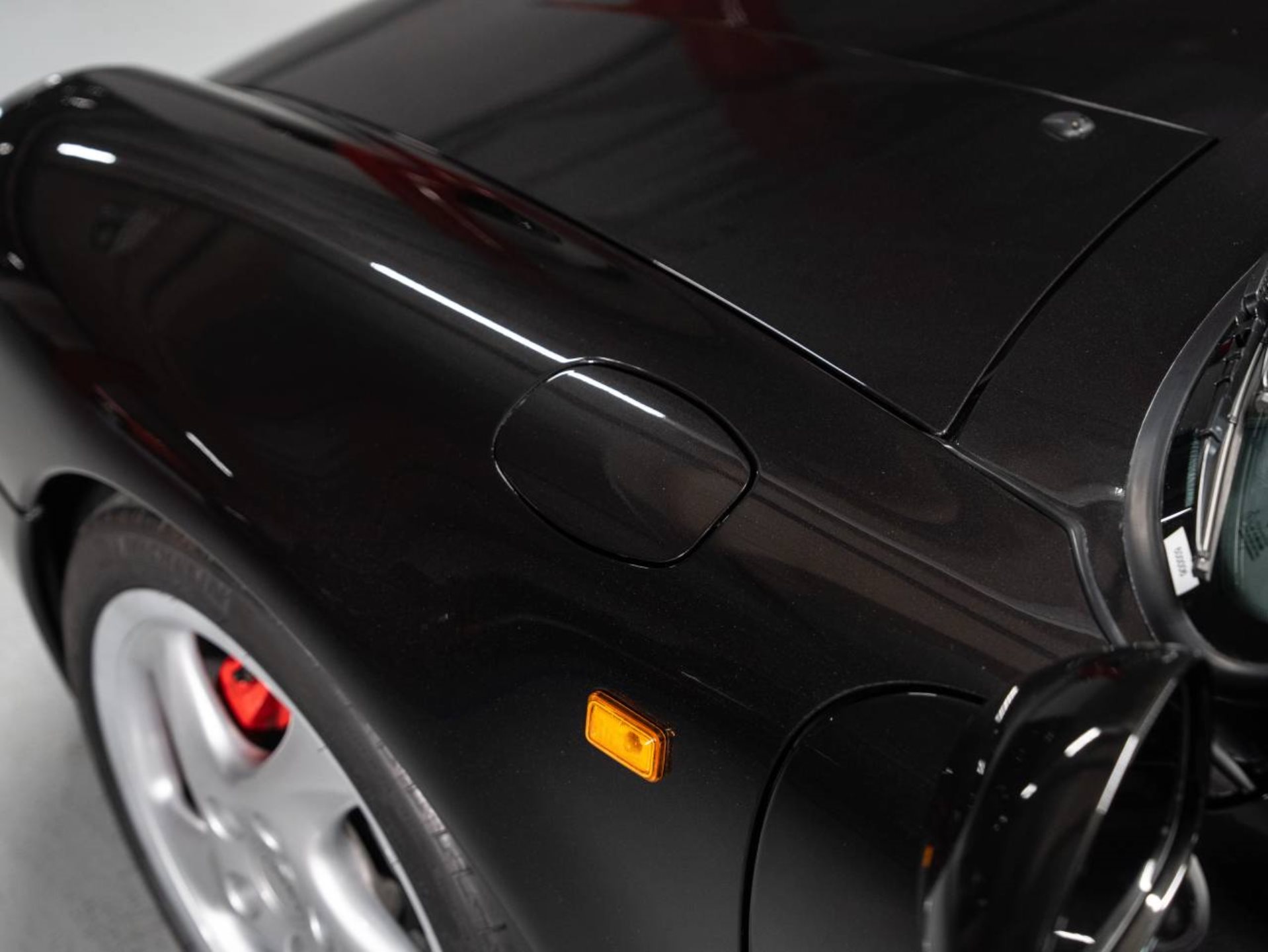 PORSCHE 911 Turbo-image-8