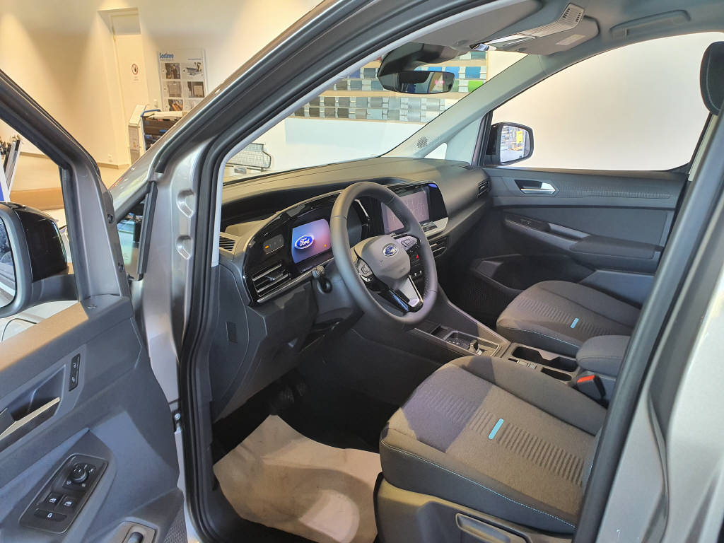 FORD TOURNEO CONNECT Grand 1.5 EcoBoost 150 Active PHEV-image-8