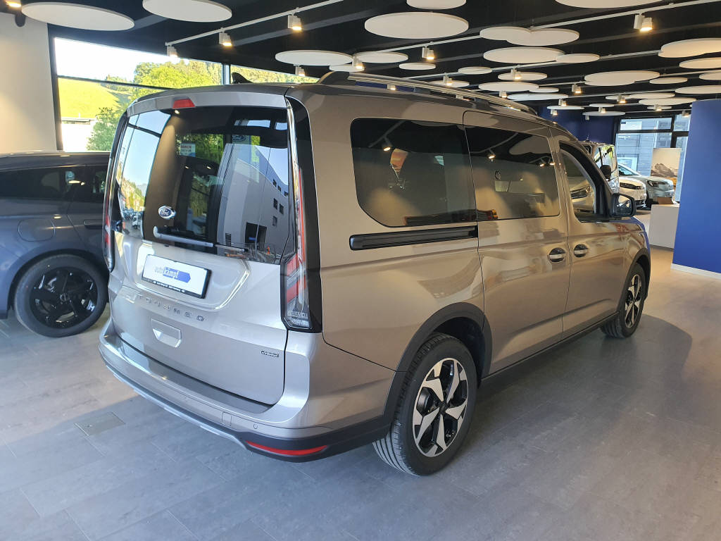 FORD TOURNEO CONNECT Grand 1.5 EcoBoost 150 Active PHEV-image-4