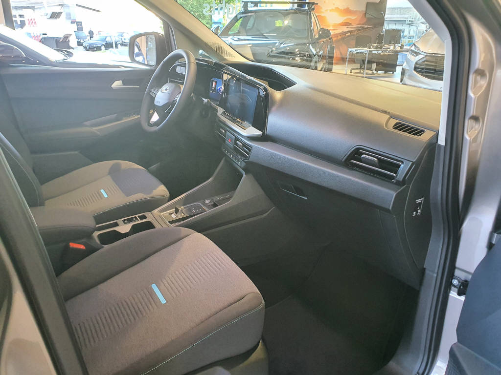 FORD TOURNEO CONNECT Grand 1.5 EcoBoost 150 Active PHEV-image-9