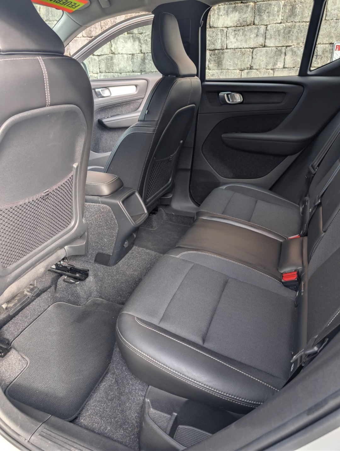 VOLVO XC40 1.5 T3-image-4