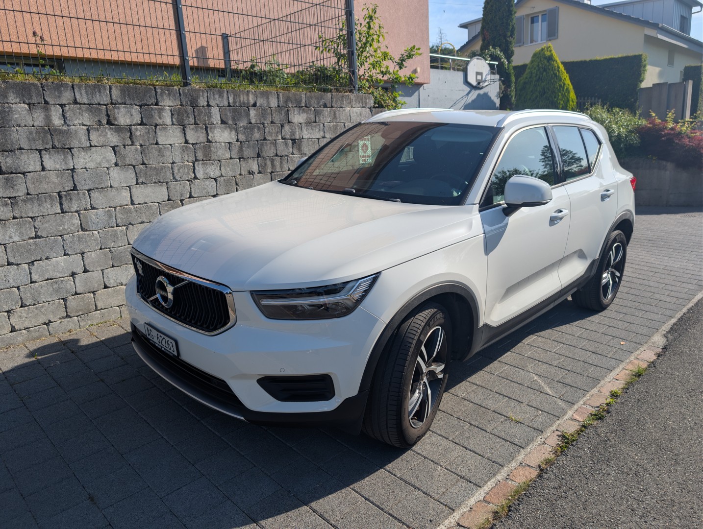 VOLVO XC40 1.5 T3-image-0