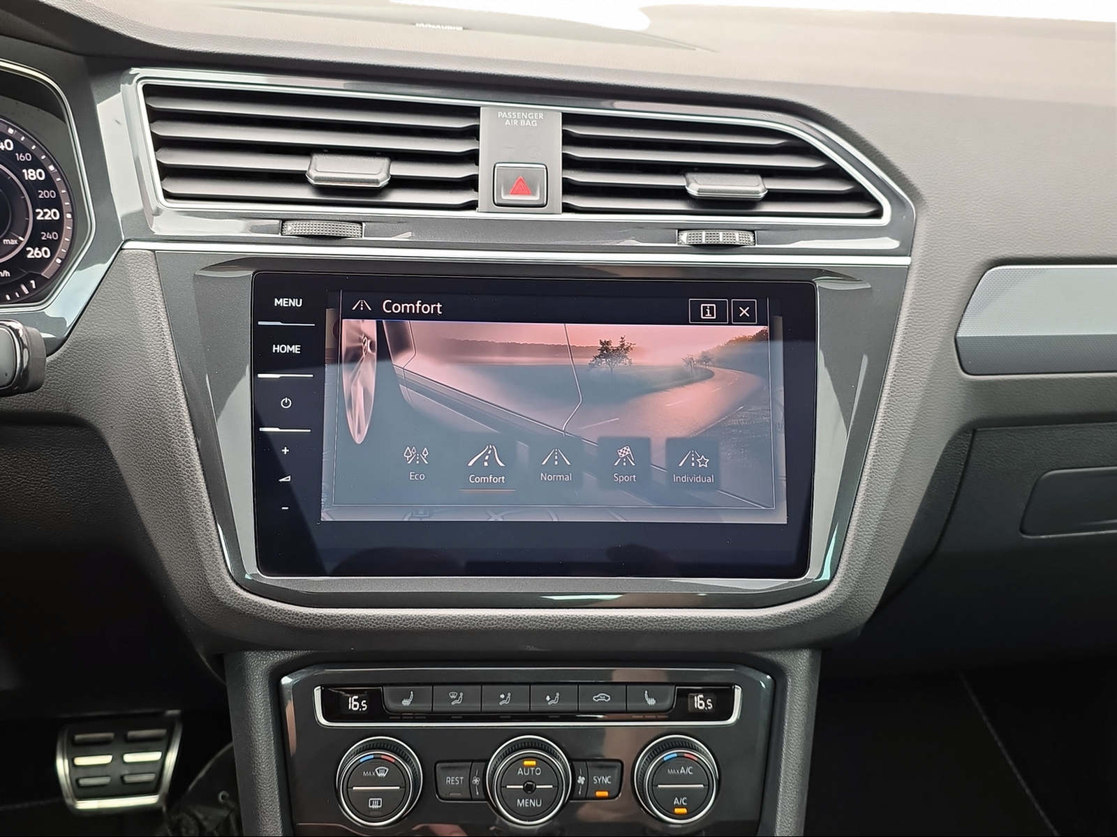 VW Tiguan 2.0TSI Highline 4Motion DSG-image-8