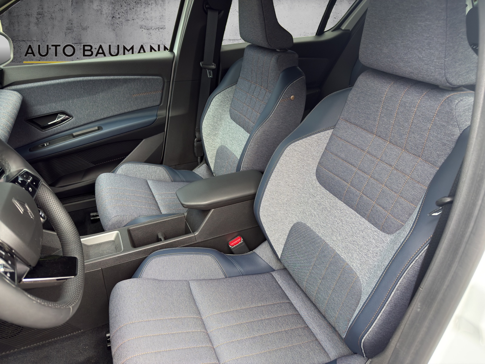 RENAULT R4 E-Tech Comfort Range 52 kWh Techno-image-8