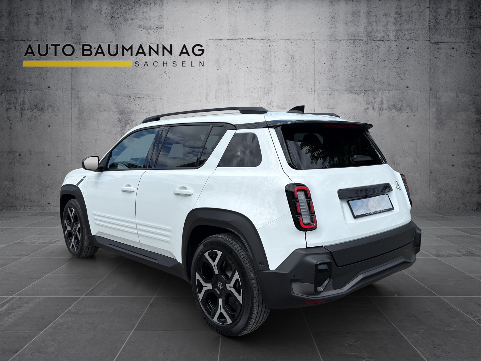 RENAULT R4 E-Tech Comfort Range 52 kWh Techno-image-4