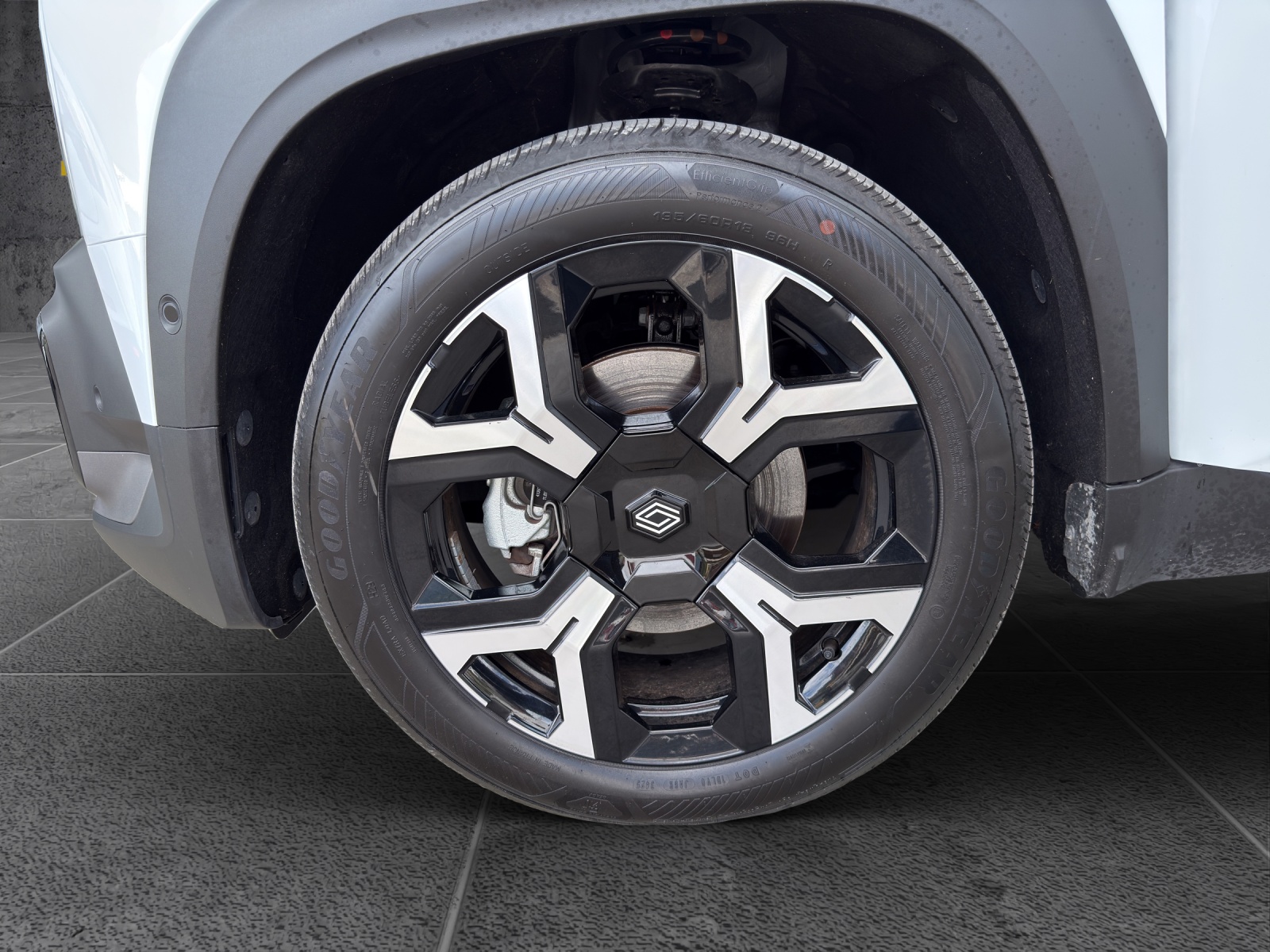 RENAULT R4 E-Tech Comfort Range 52 kWh Techno-image-15