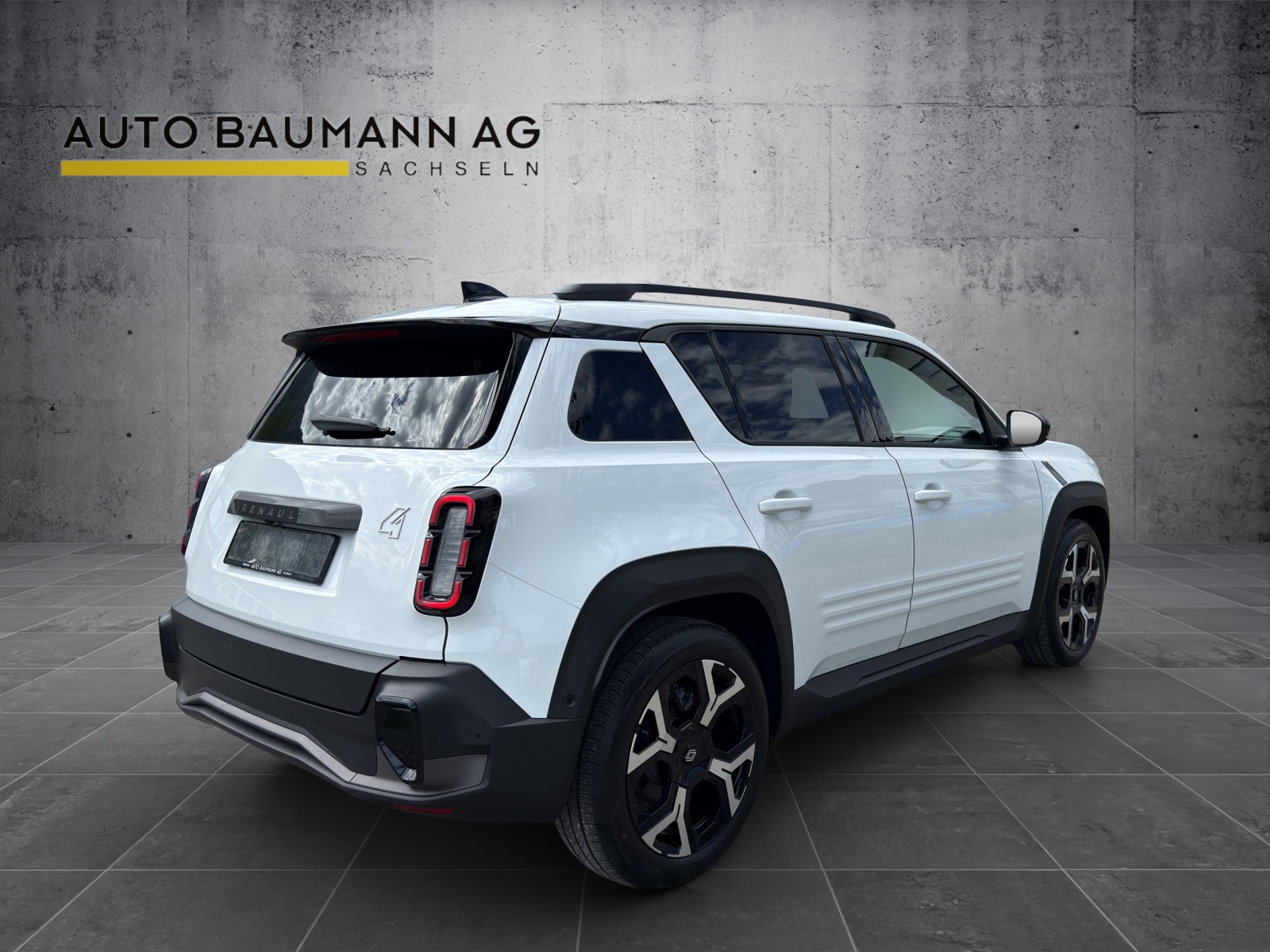 RENAULT R4 E-Tech Comfort Range 52 kWh Techno-image-3