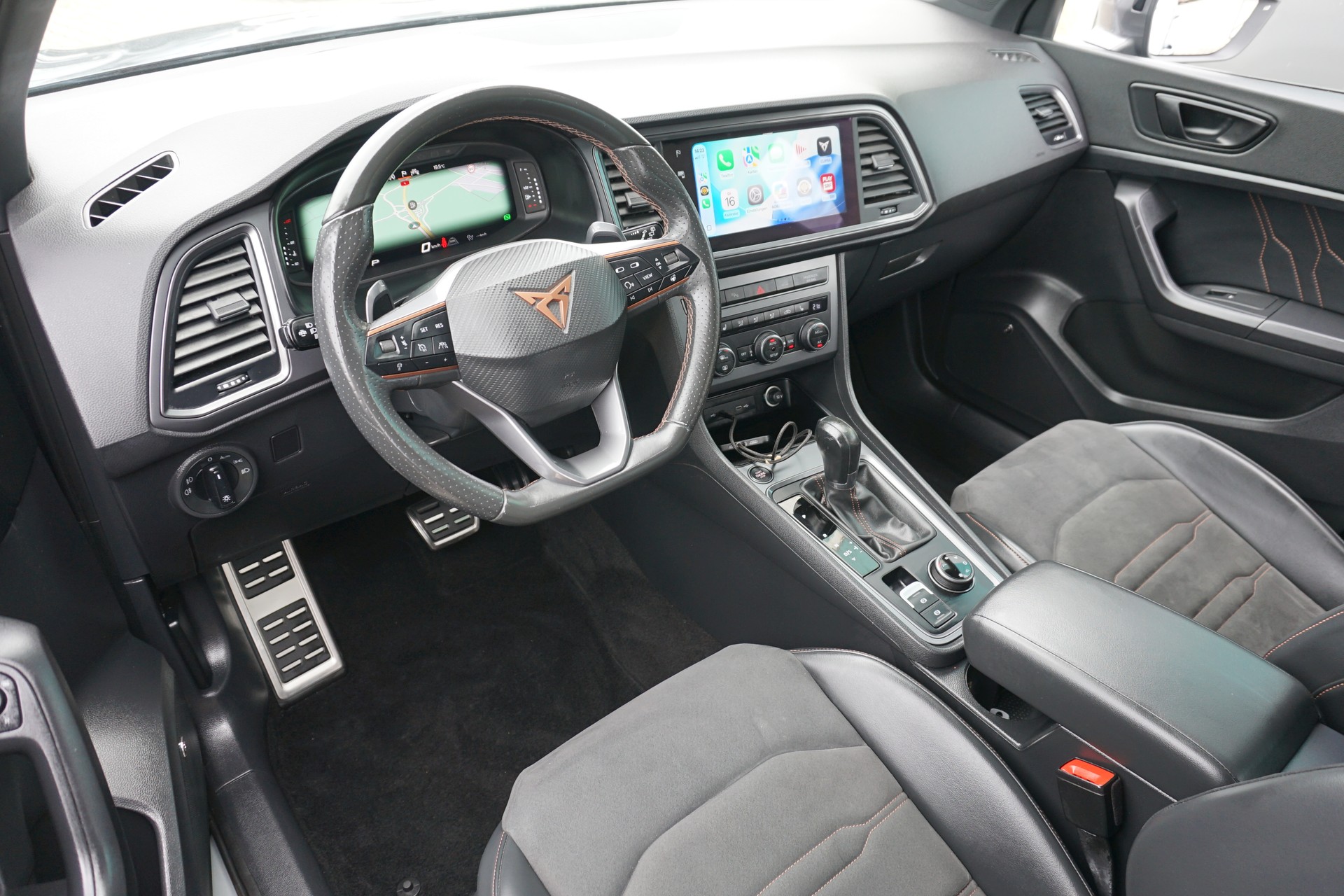 CUPRA Ateca 2.0TSI 4Drive 300PS mit AHK für 2,1t.!!-image-15