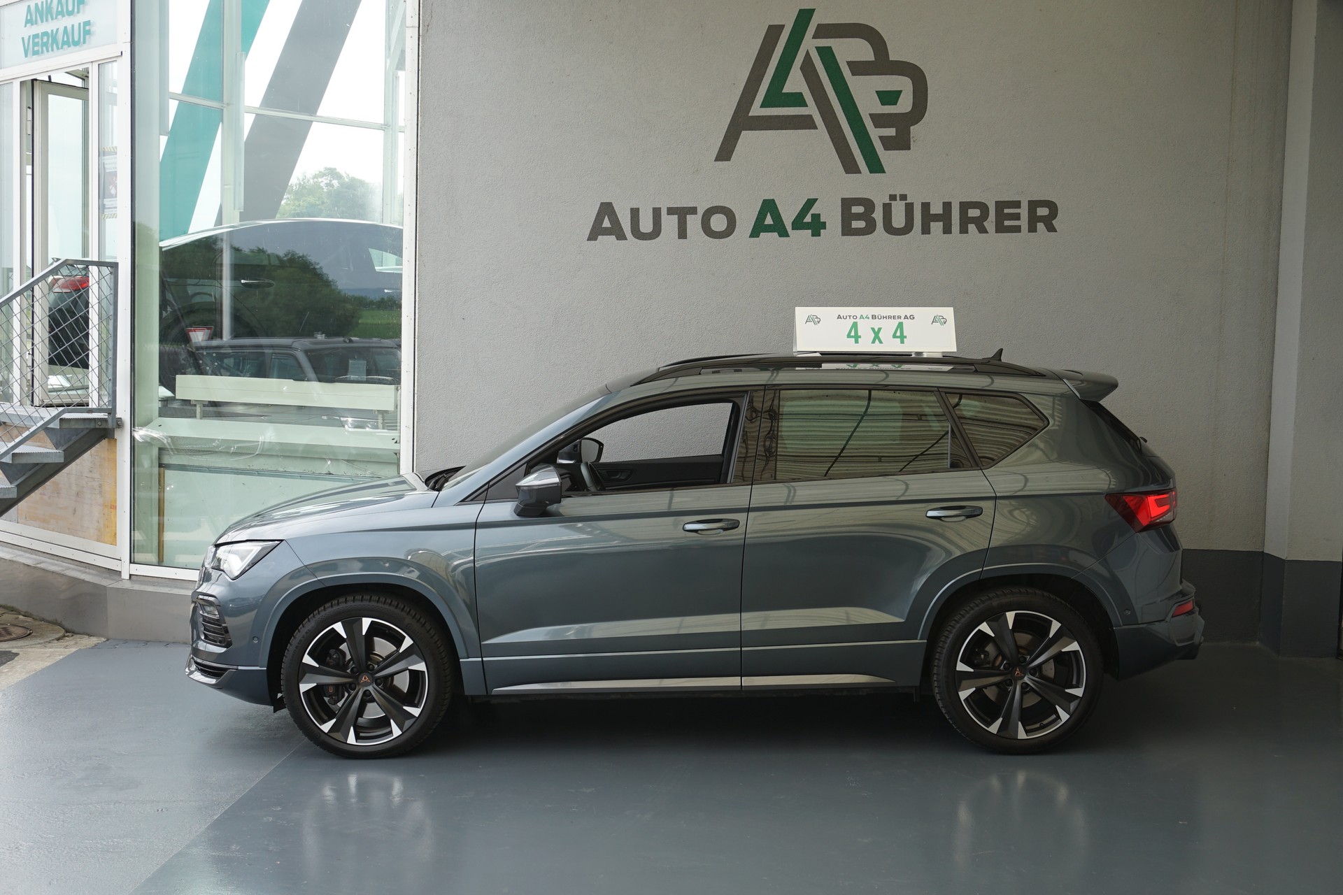 CUPRA Ateca 2.0TSI 4Drive 300PS mit AHK für 2,1t.!!-image-0