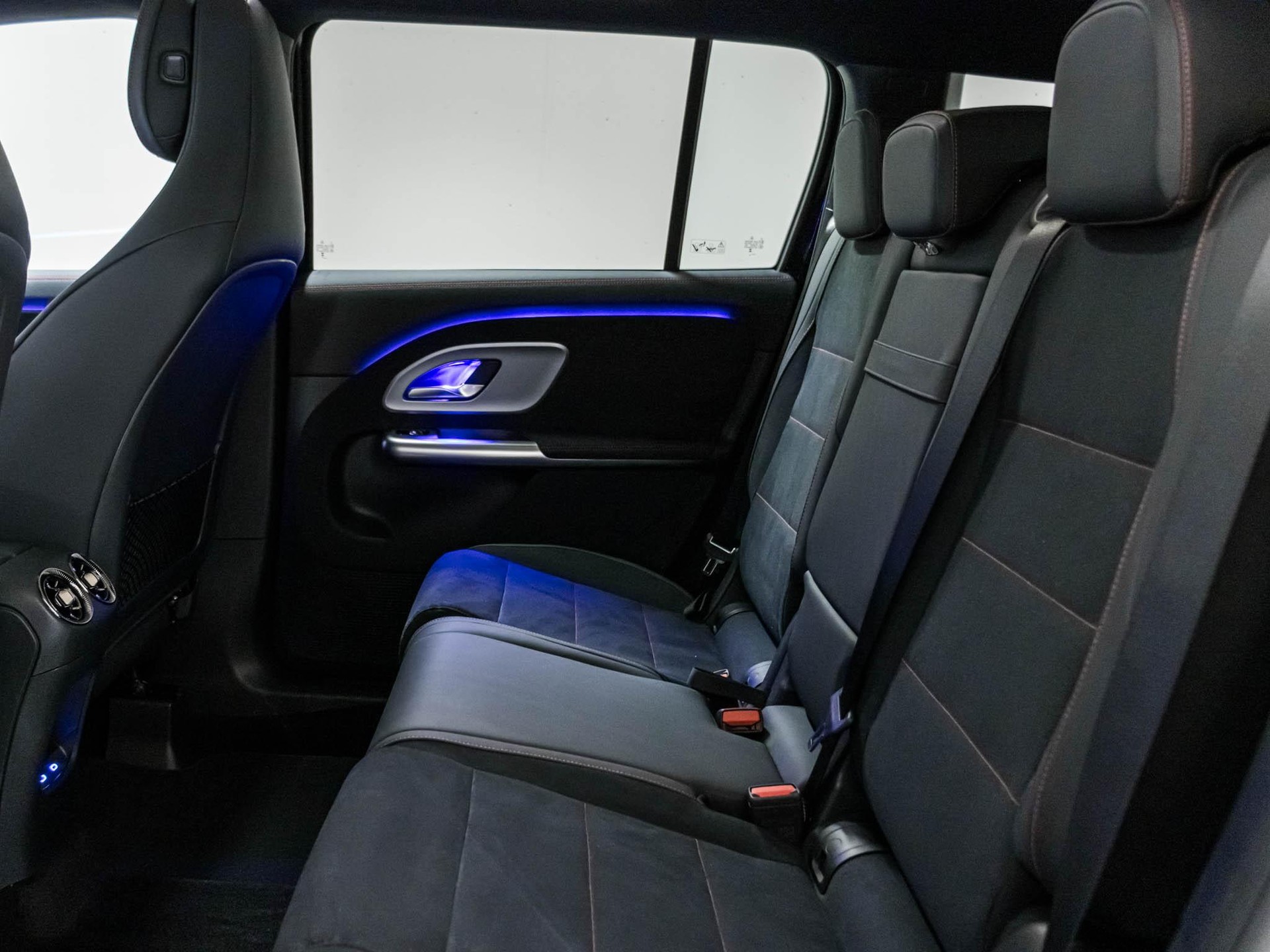 MERCEDES-BENZ GLB 220 4MATIC-image-7