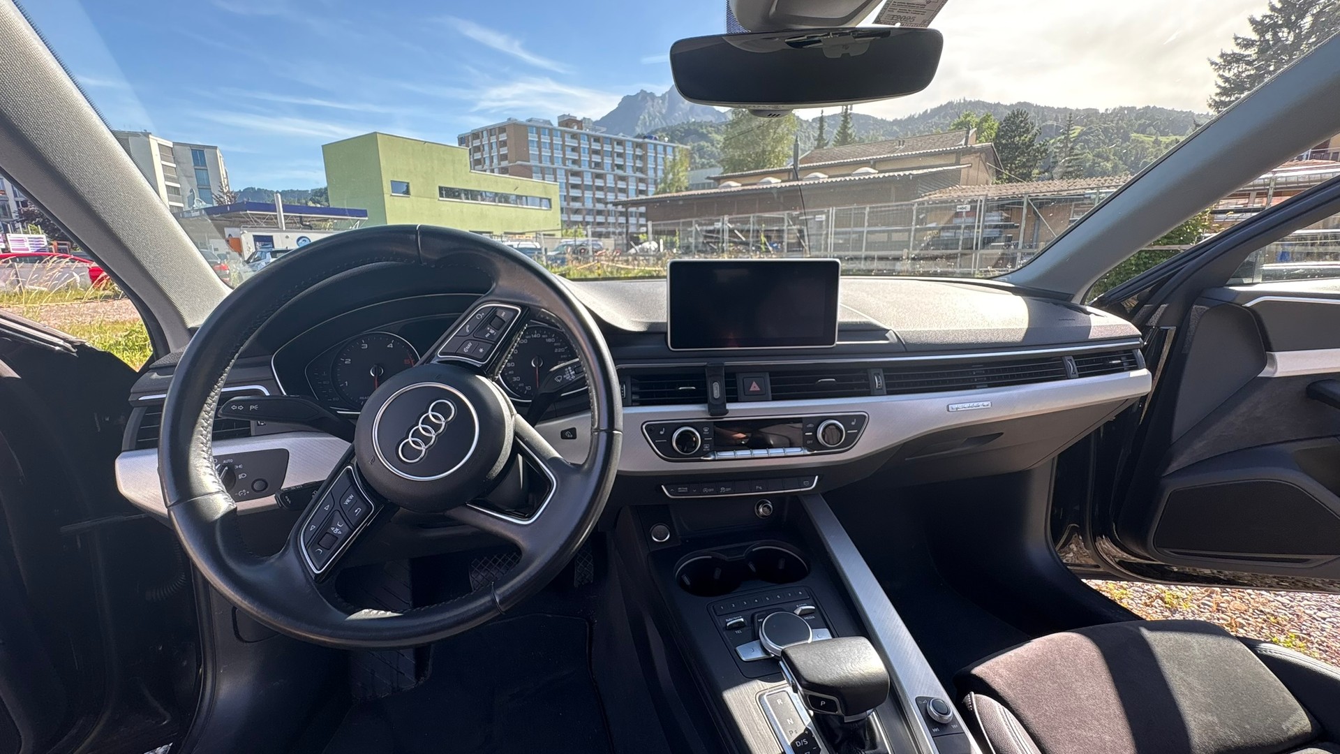 AUDI 2.0 TDI 190 Design quattro S-Tronic-image-5