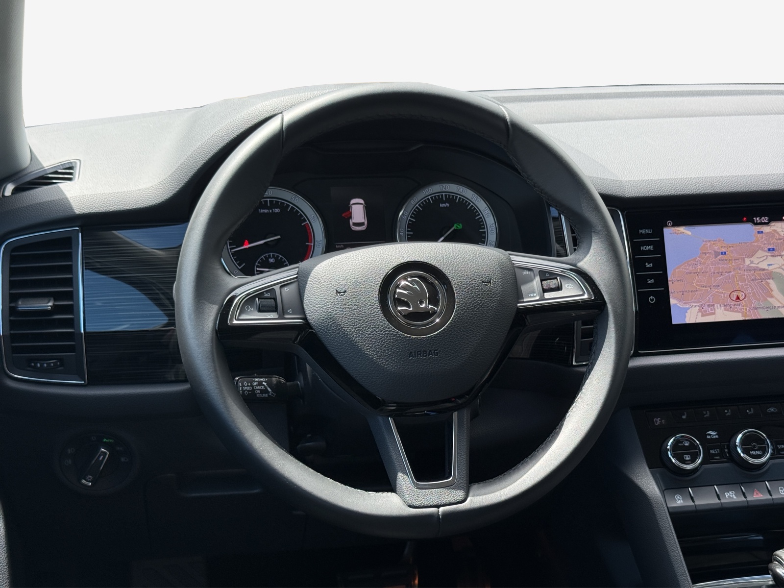 SKODA Kodiaq 2.0 TSI 4x4 Style-image-9
