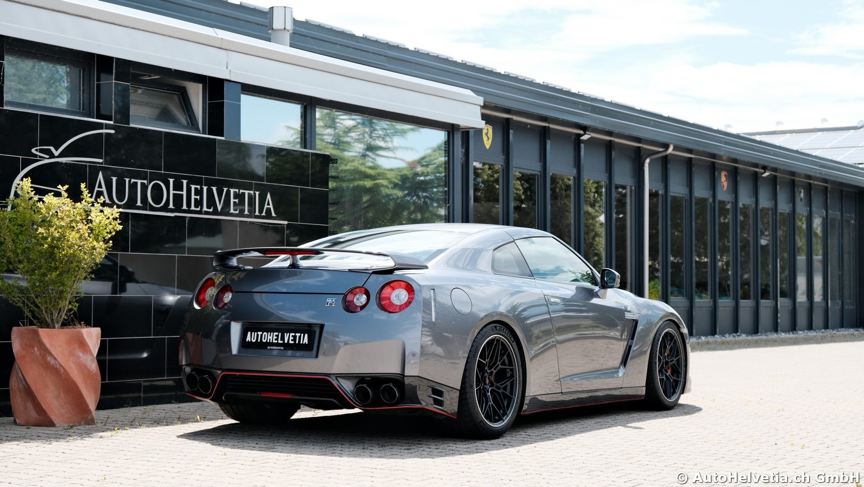NISSAN GT-R 3.8 V6 Biturbo Black Edition-image-4