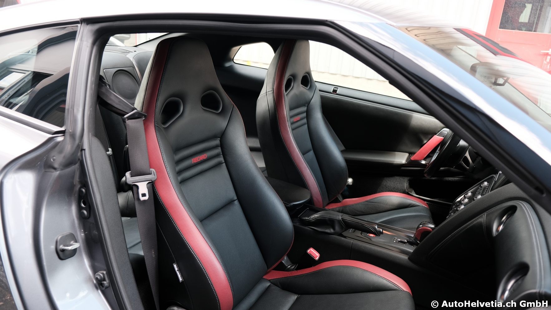NISSAN GT-R 3.8 V6 Biturbo Black Edition-image-13
