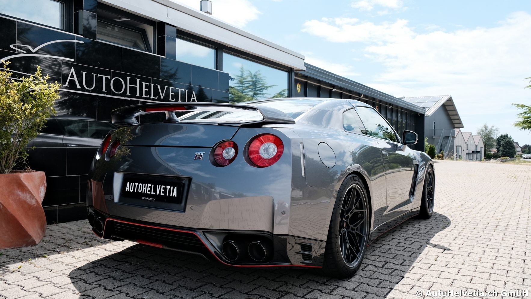 NISSAN GT-R 3.8 V6 Biturbo Black Edition-image-5
