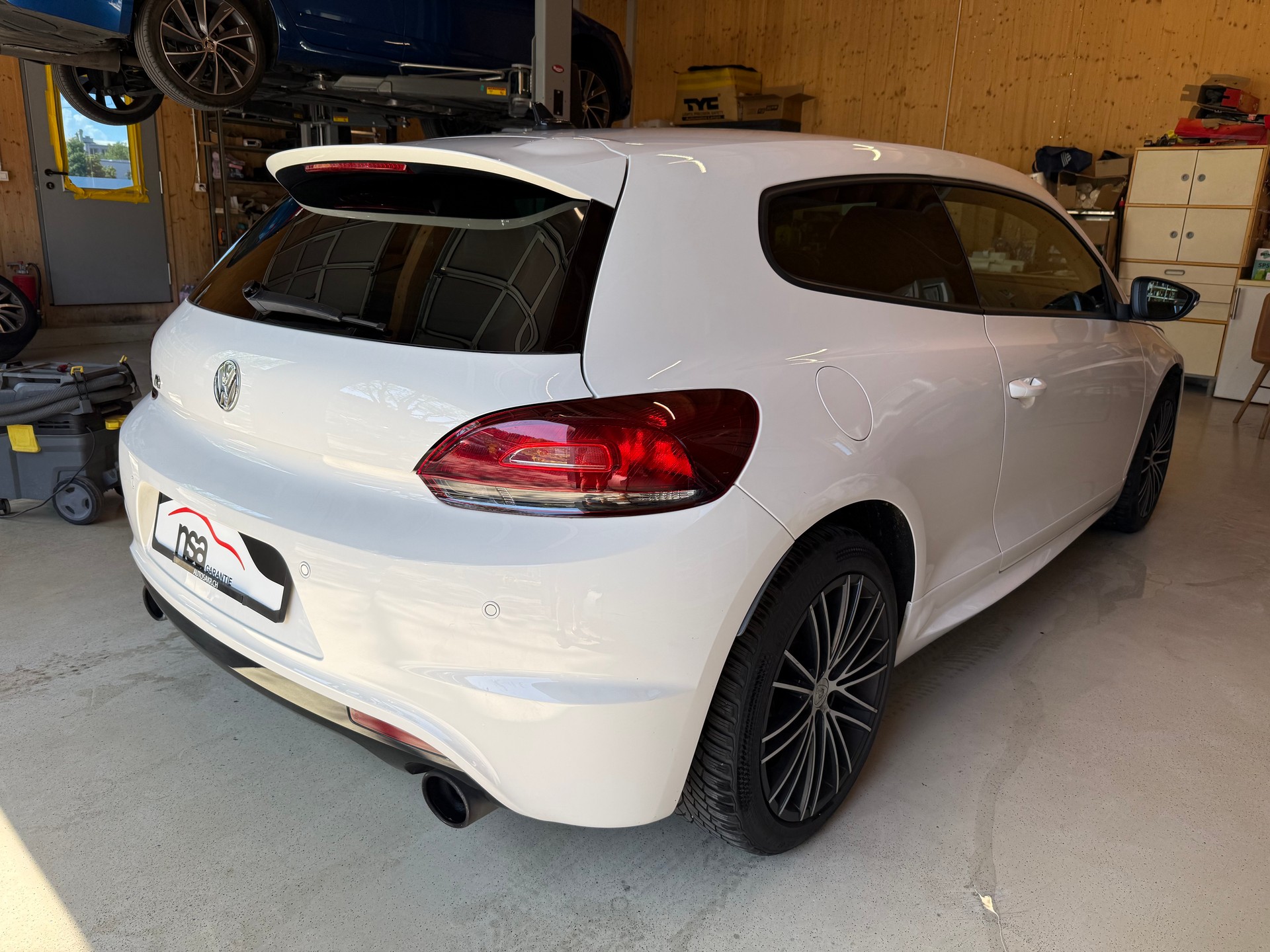 VW Scirocco 2.0 TSI R-image-3