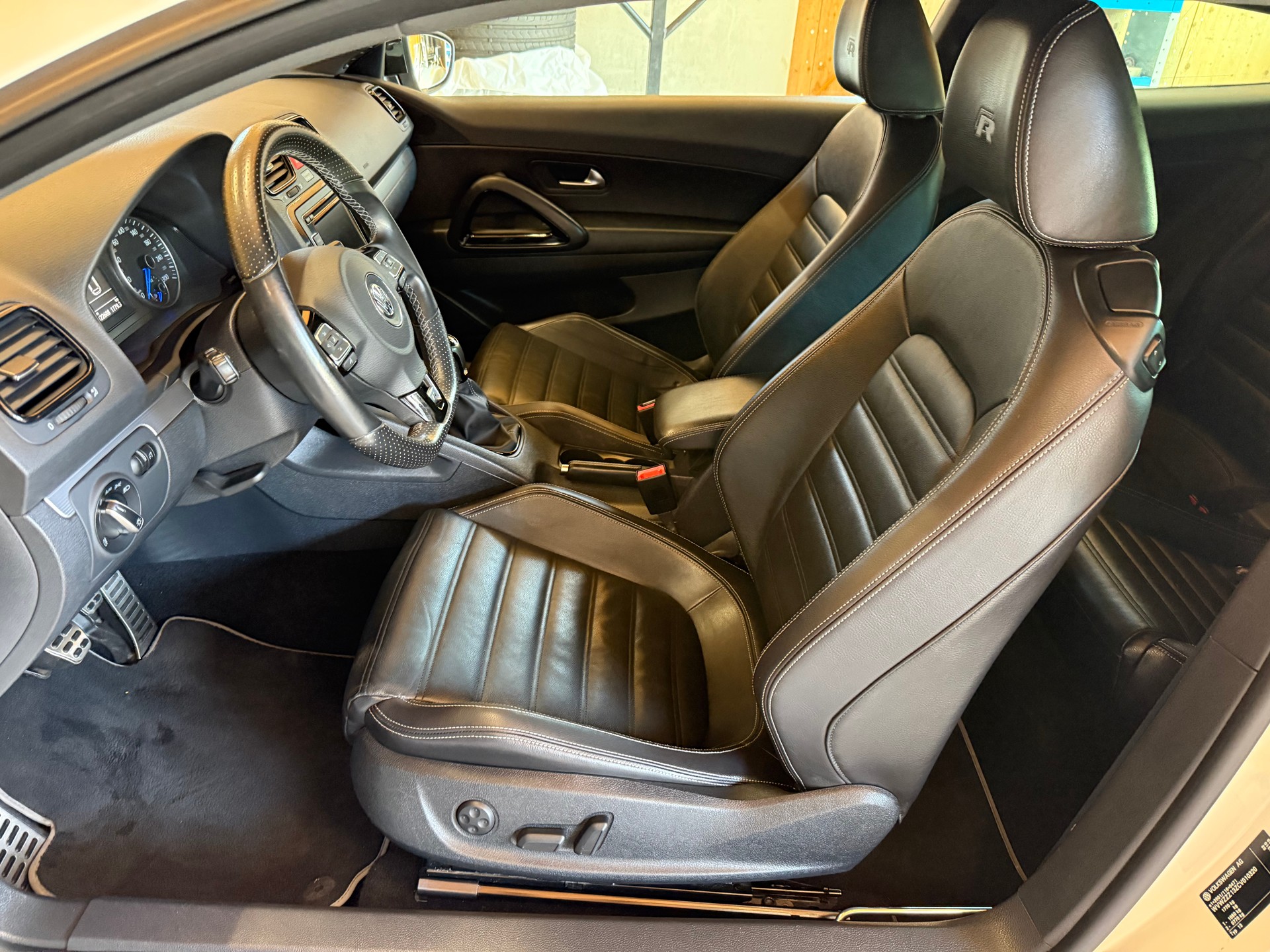 VW Scirocco 2.0 TSI R-image-6