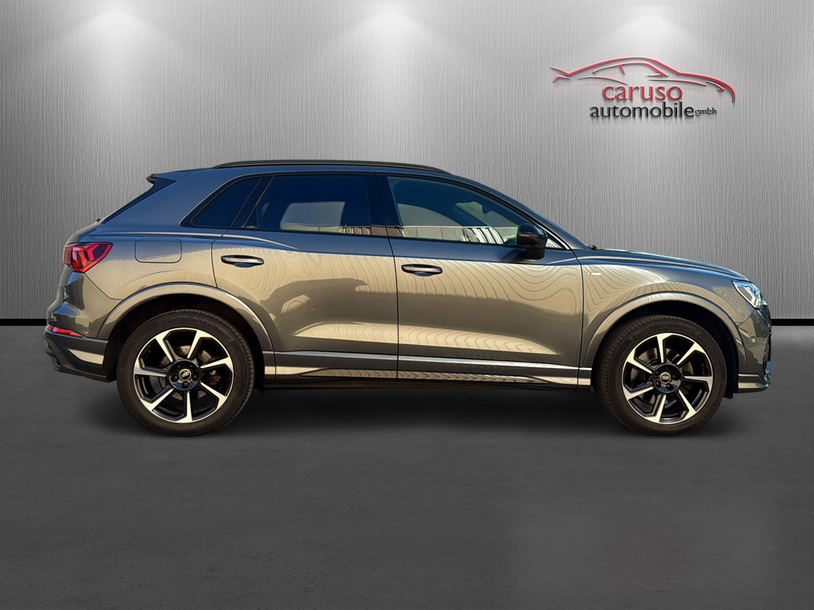 AUDI Q3 45 TFSI e S line S-tronic*Anhängerkupplung*Panoramadach*-image-2