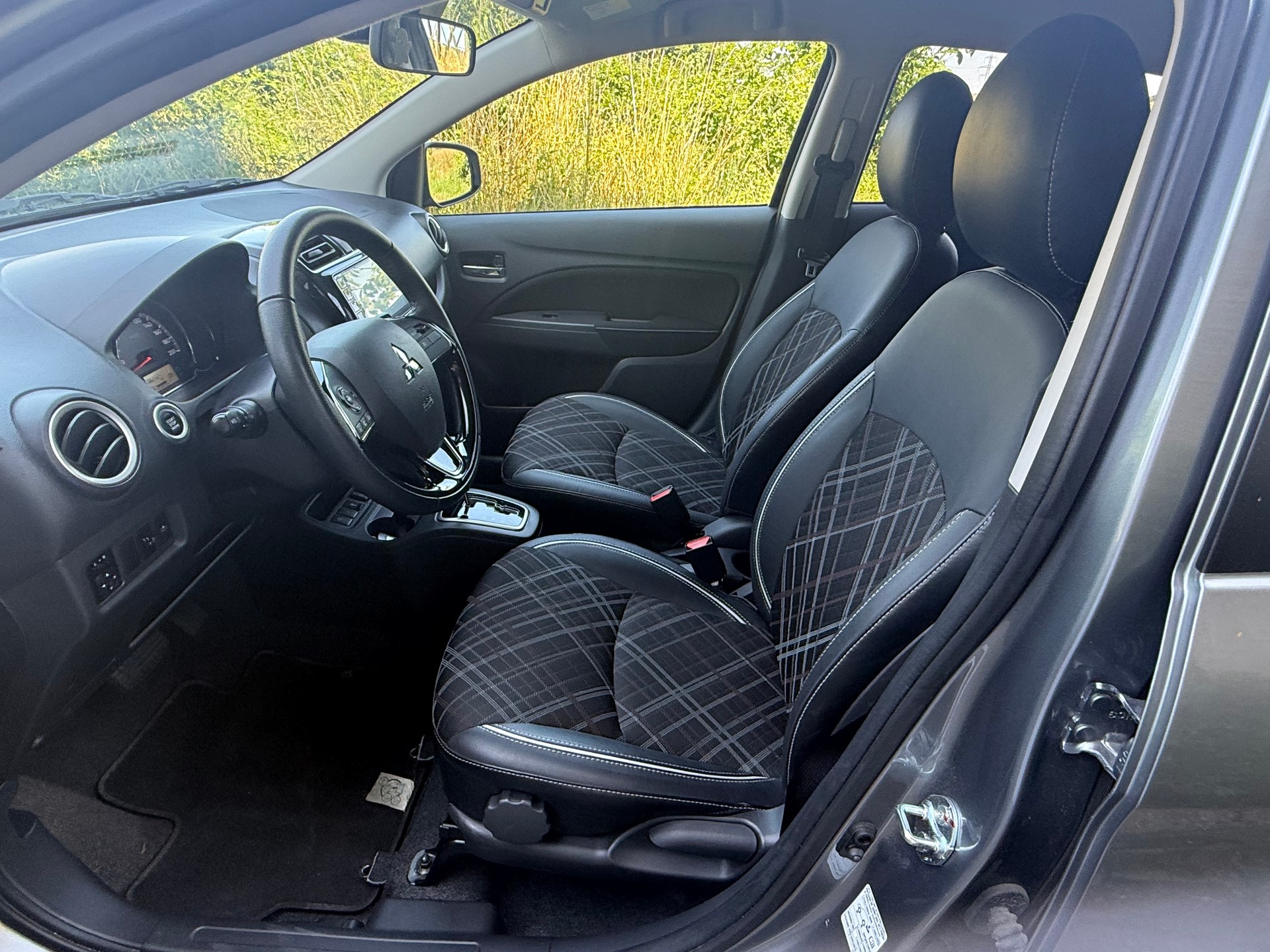 MITSUBISHI Space Star 1.2 CVT Diamond-image-8