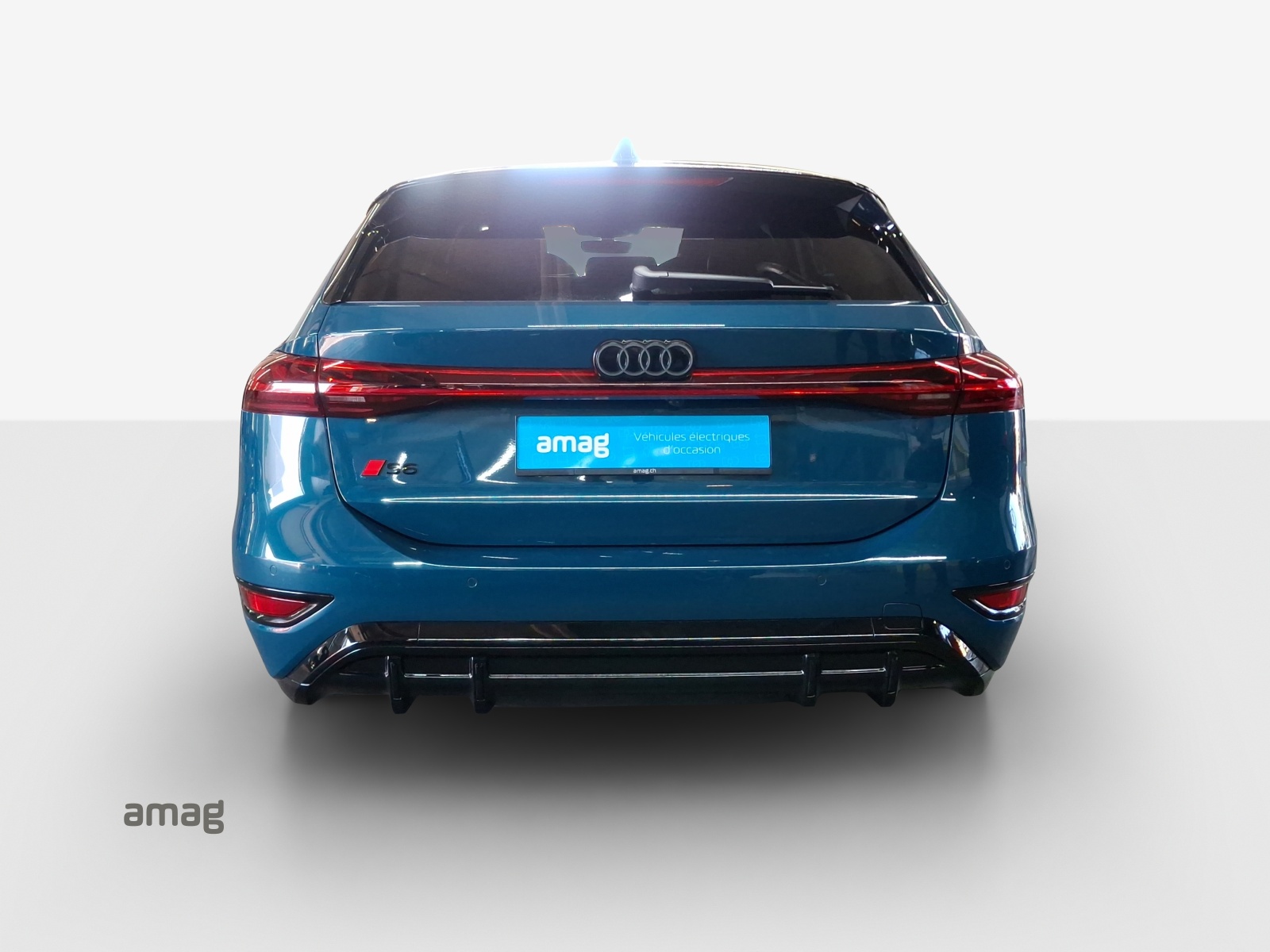 AUDI S6 Avant e-tron quattro-image-4
