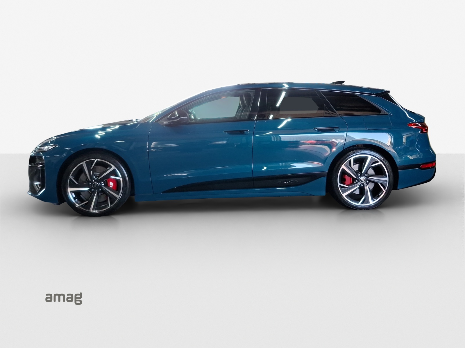AUDI S6 Avant e-tron quattro-image-1