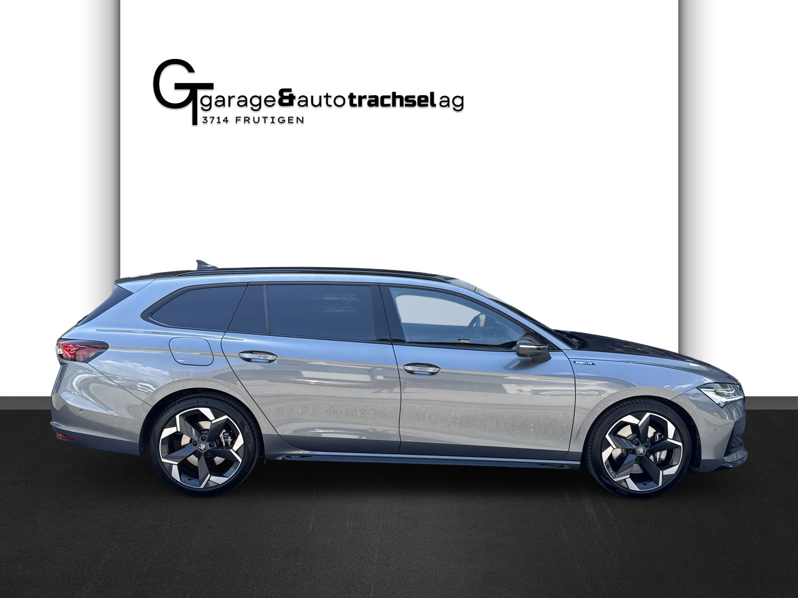 SKODA Superb Combi 2.0 TSI Sportline 4x4 DSG-image-5