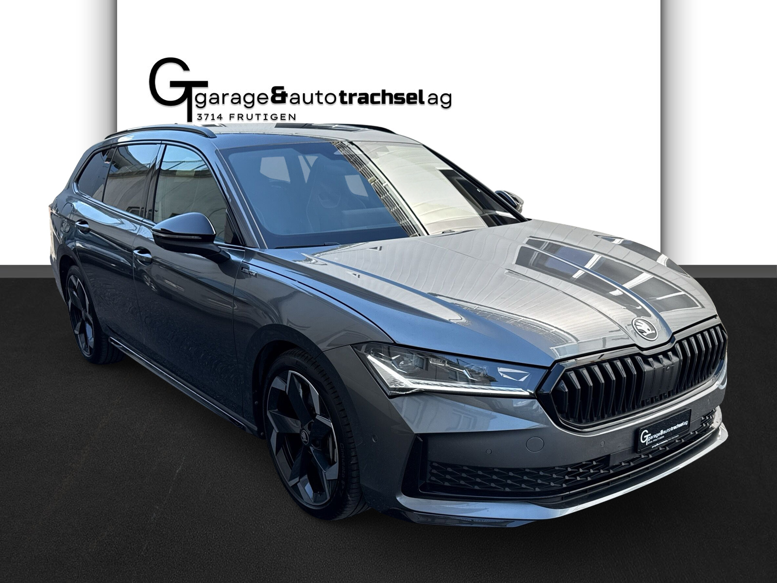 SKODA Superb Combi 2.0 TSI Sportline 4x4 DSG-image-6
